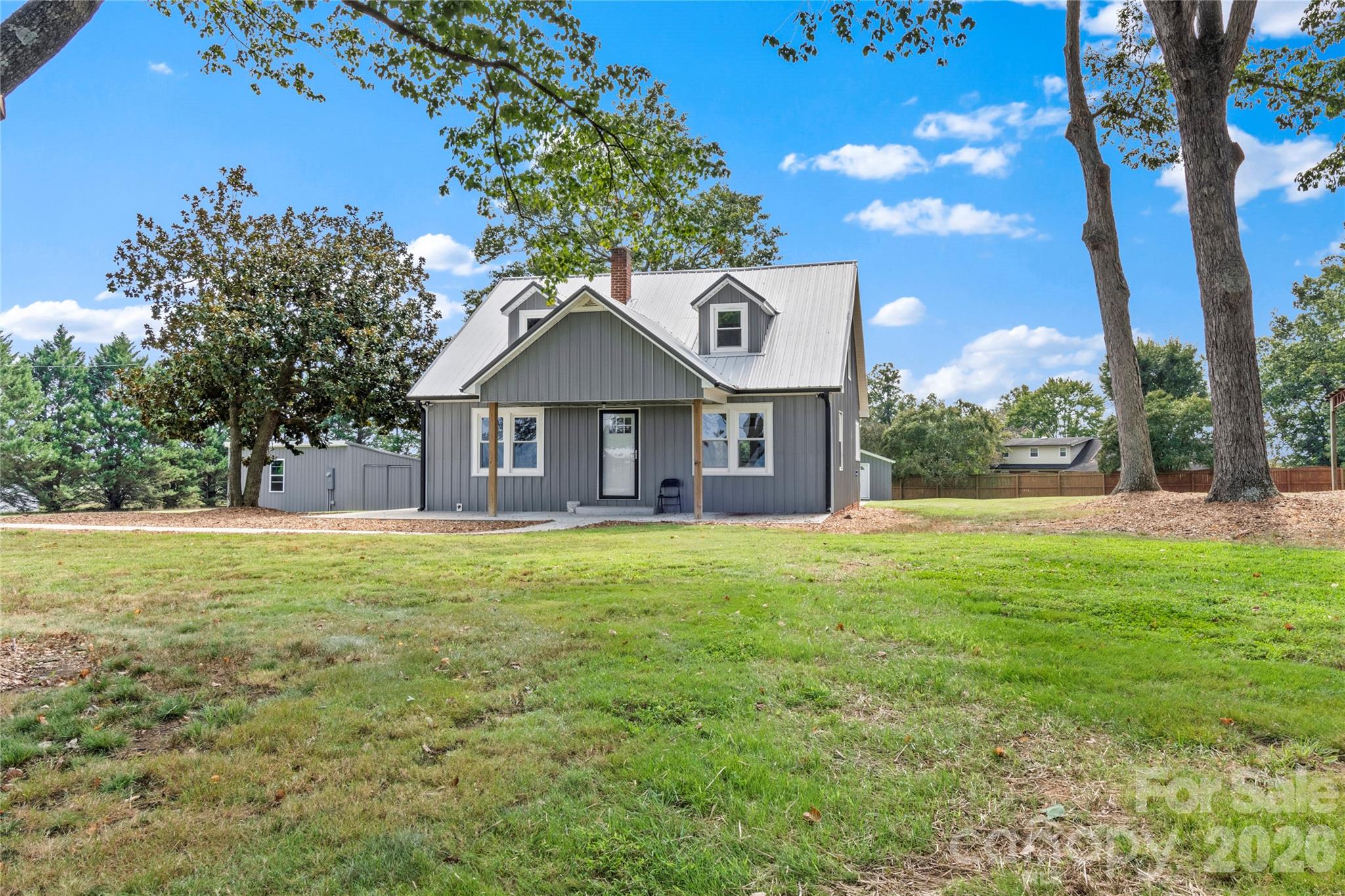4752 W Old Us 421 Highway Property Photo 1