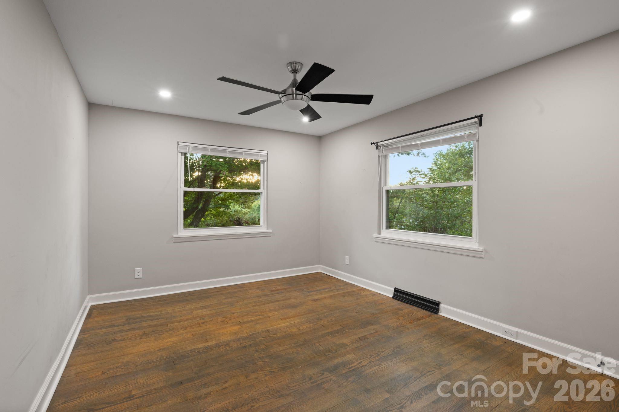 1452 Sweeten Creek Road Property Photo 9