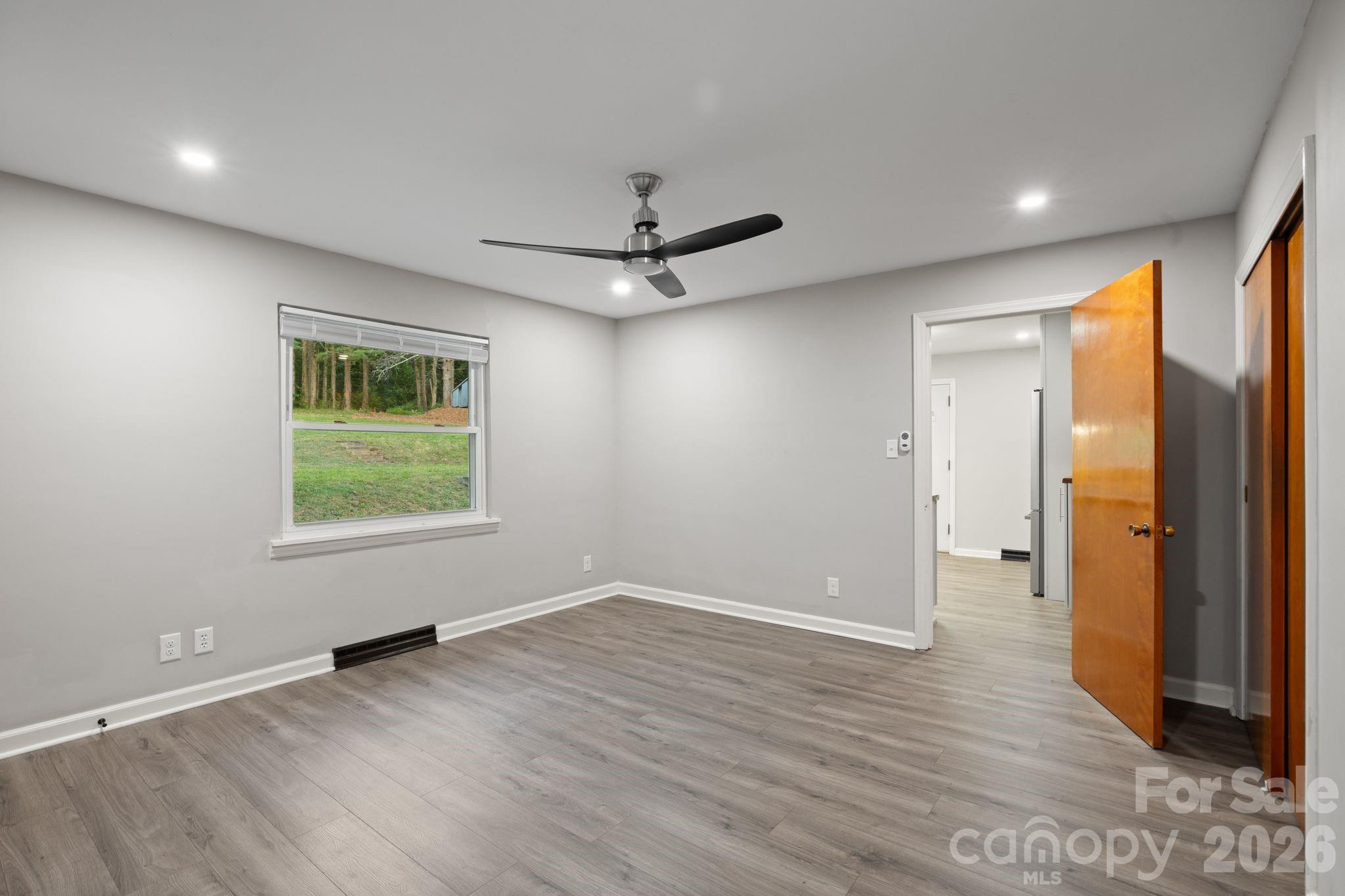1452 Sweeten Creek Road Property Photo 10