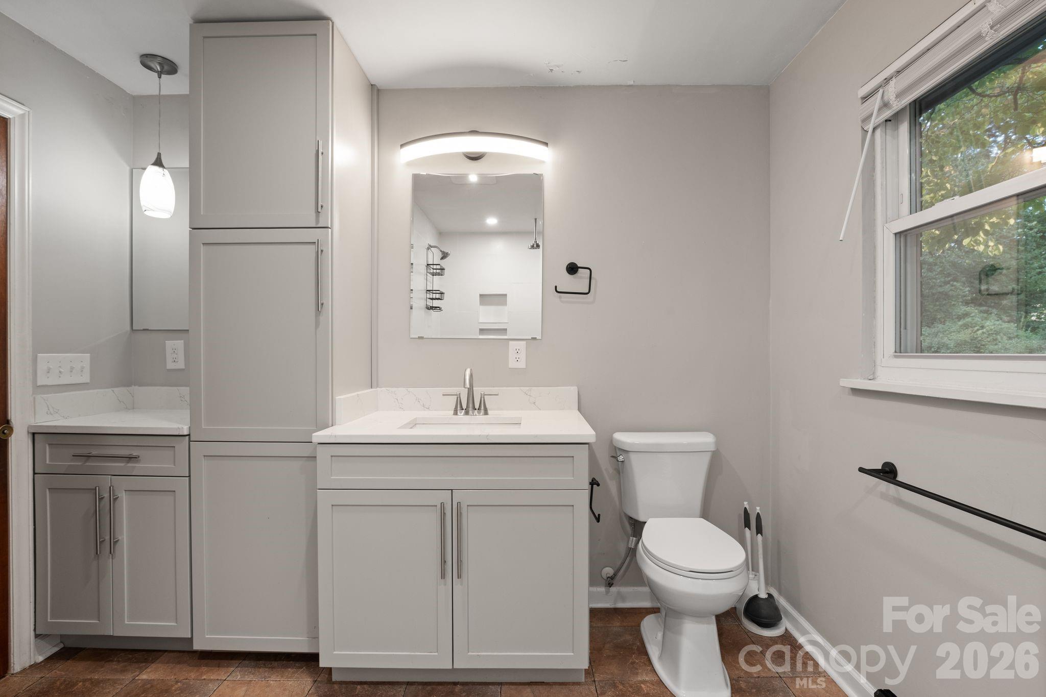 1452 Sweeten Creek Road Property Photo 14