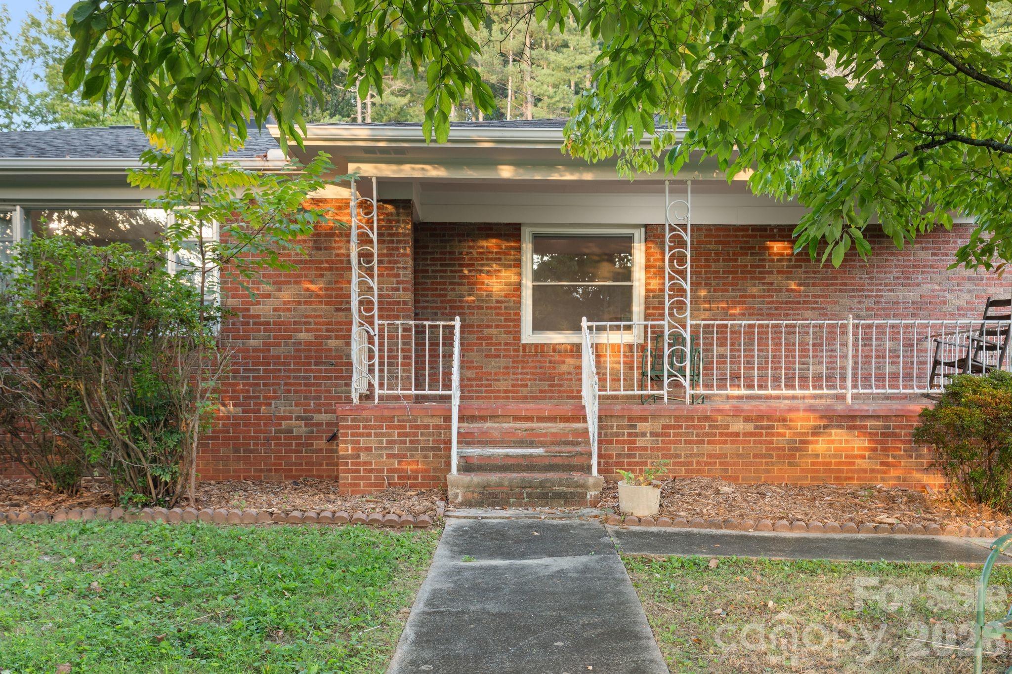 1452 Sweeten Creek Road Property Photo 18
