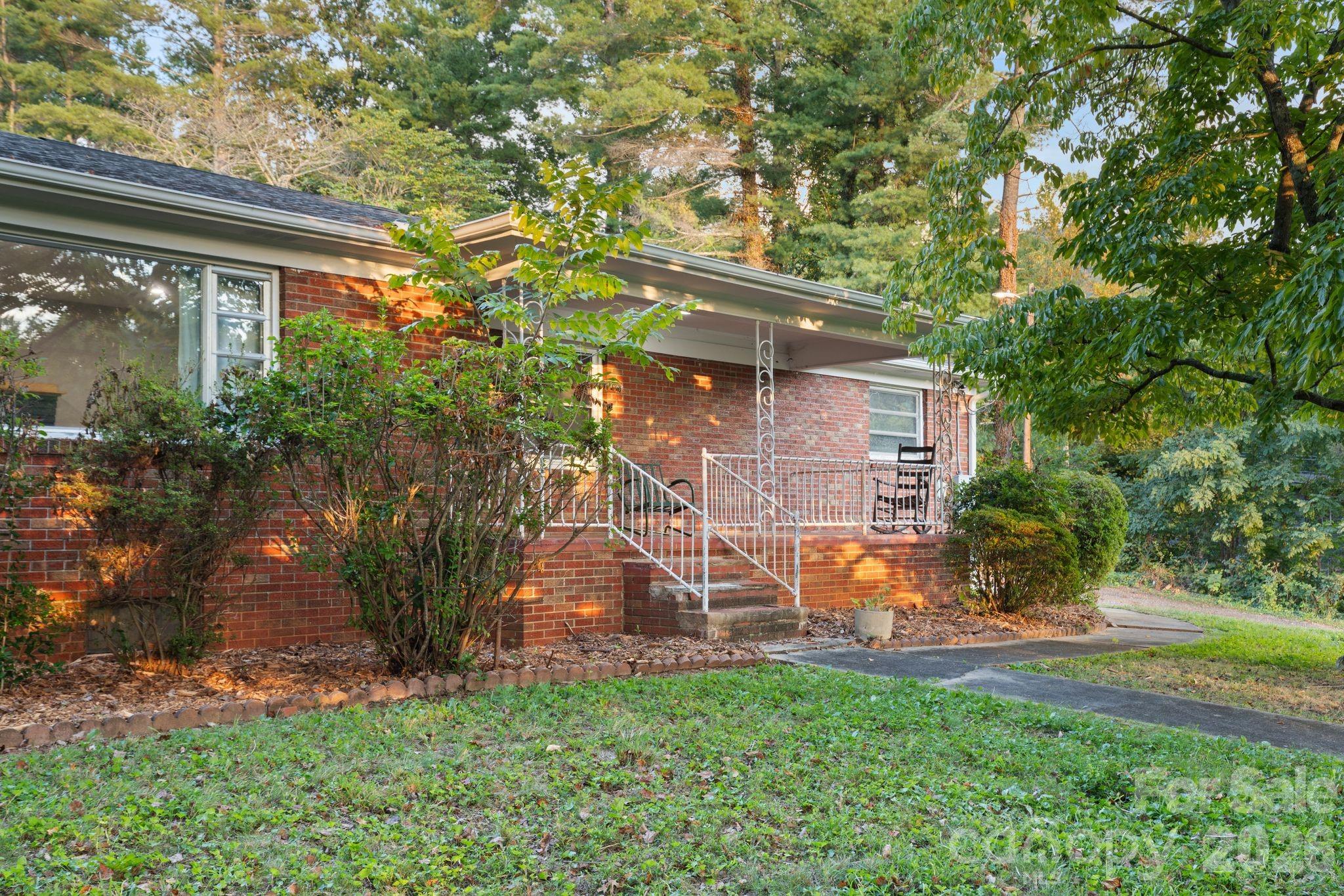 1452 Sweeten Creek Road Property Photo 20