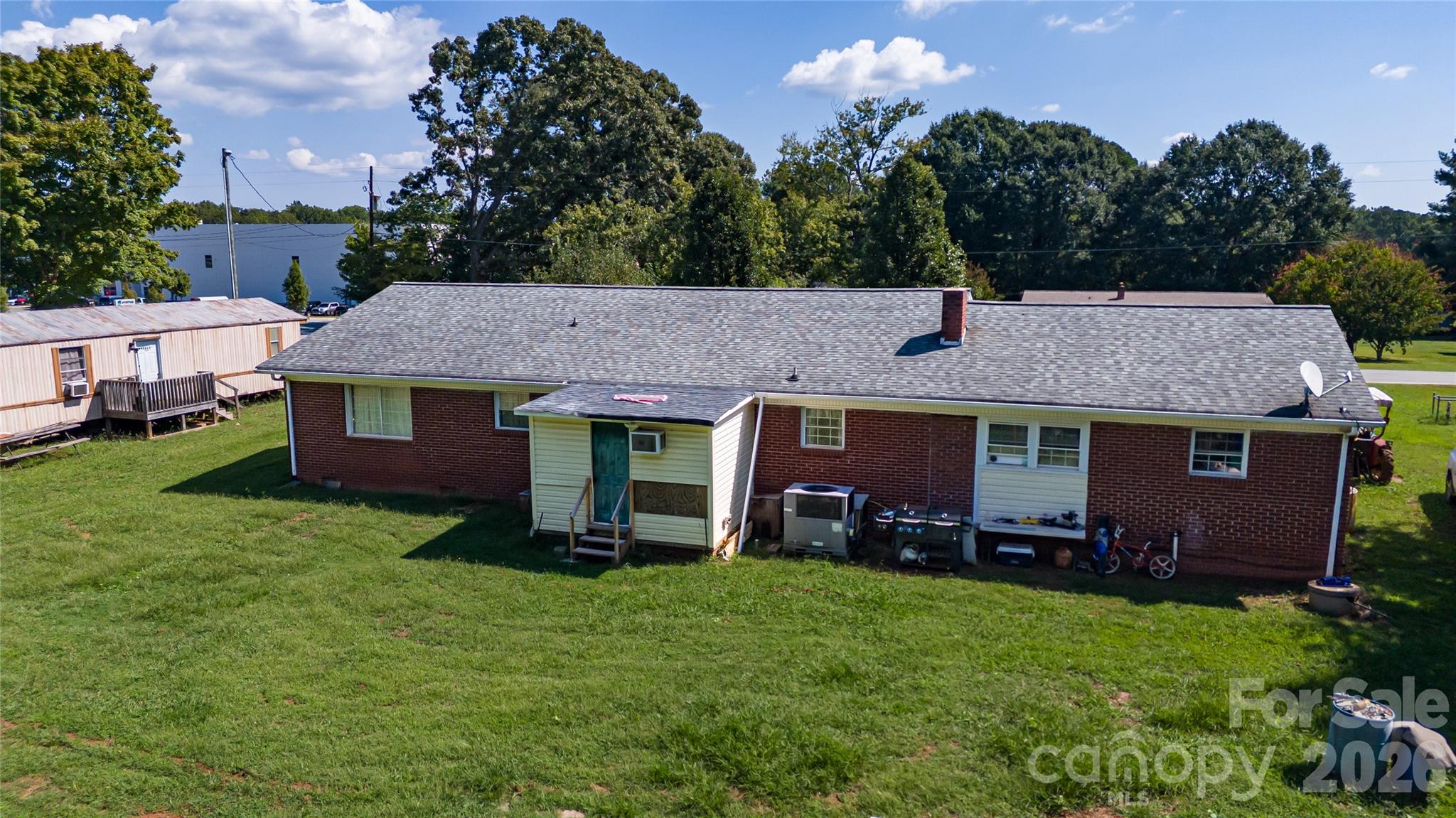 613 Plato Lee Road Property Photo 4