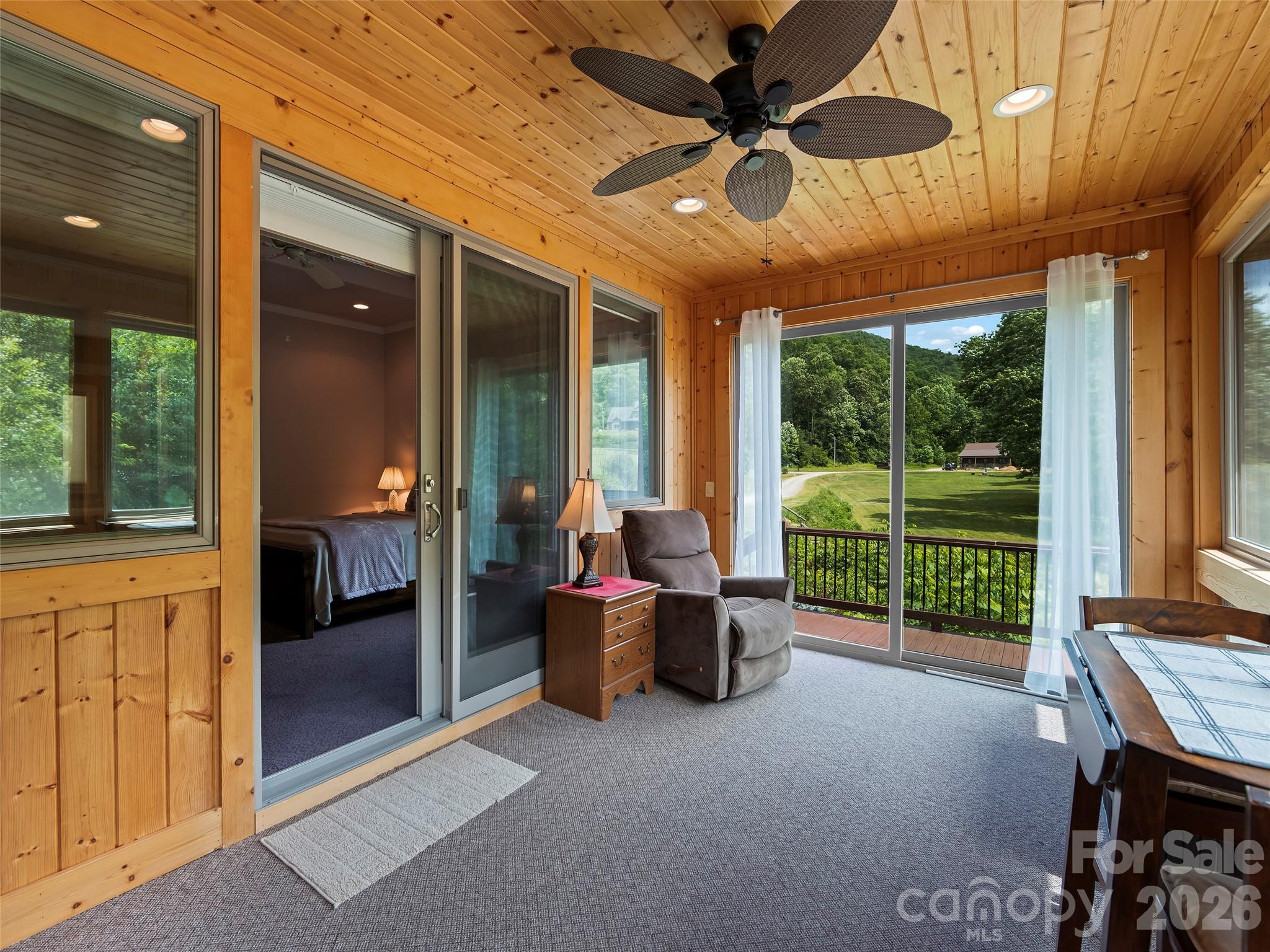 40 Shining Rock Drive Property Photo 20