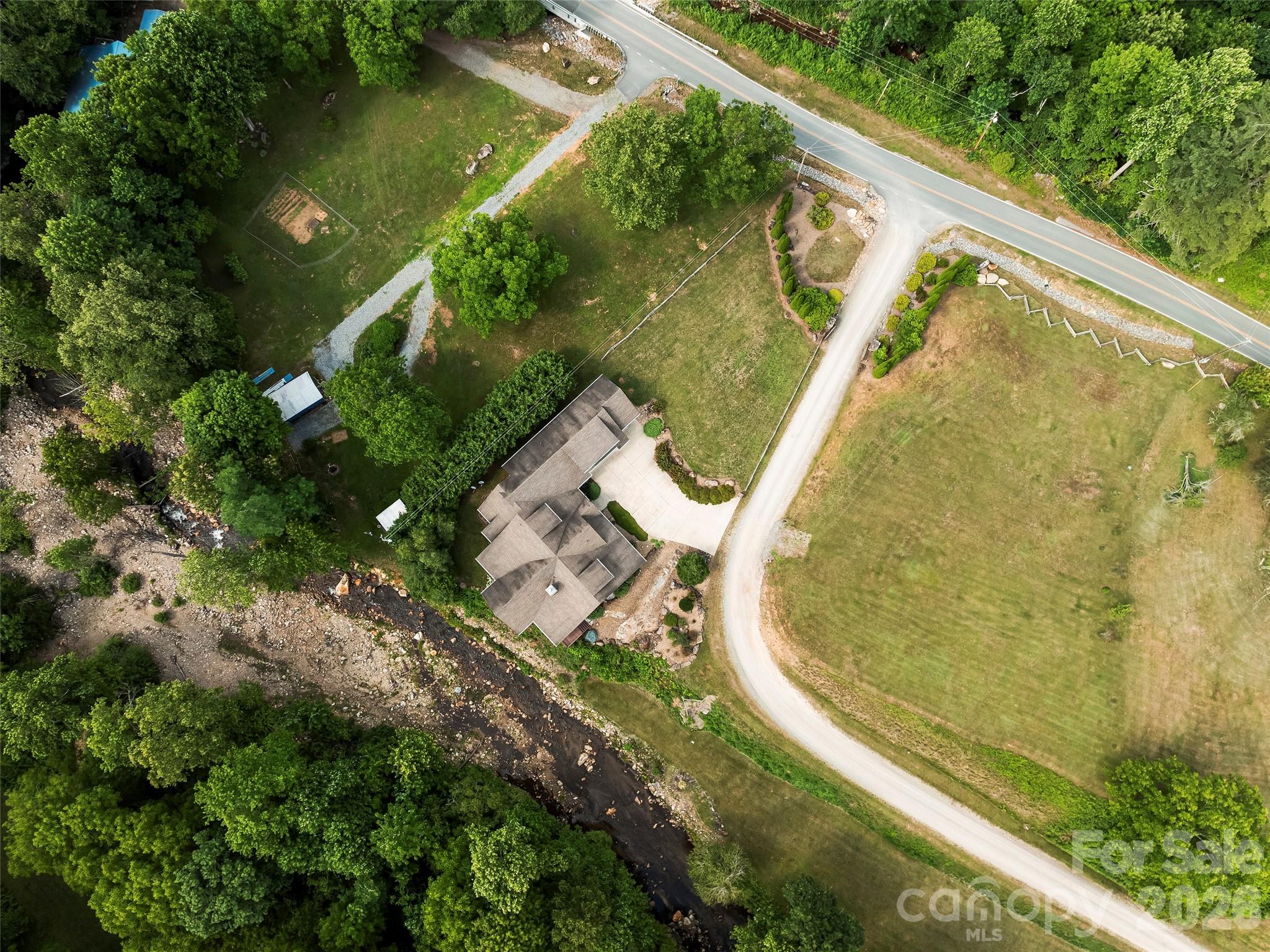 40 Shining Rock Drive Property Photo 47