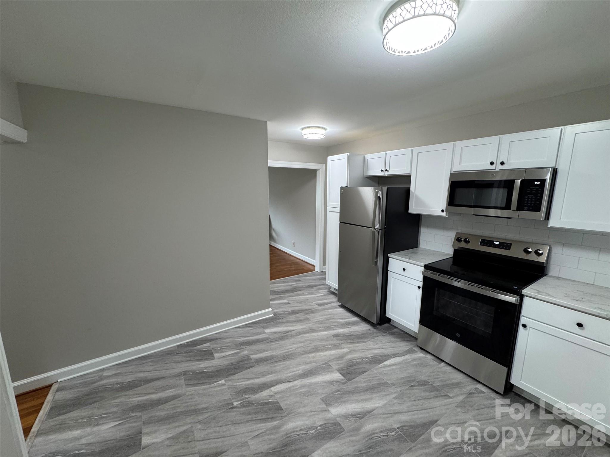 2112 Stewart Avenue Property Photo 5