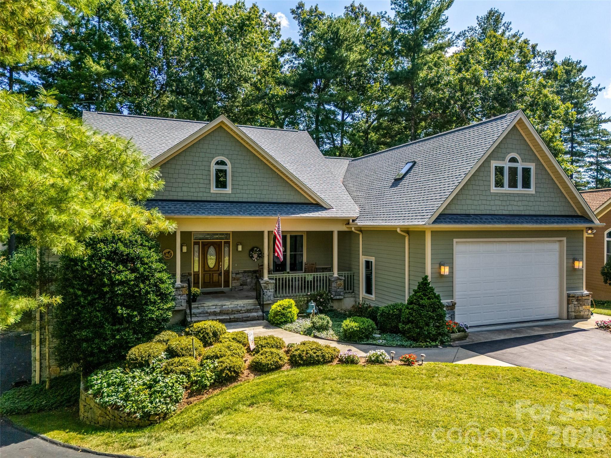 151 Shadowleaf Drive Property Photo 3