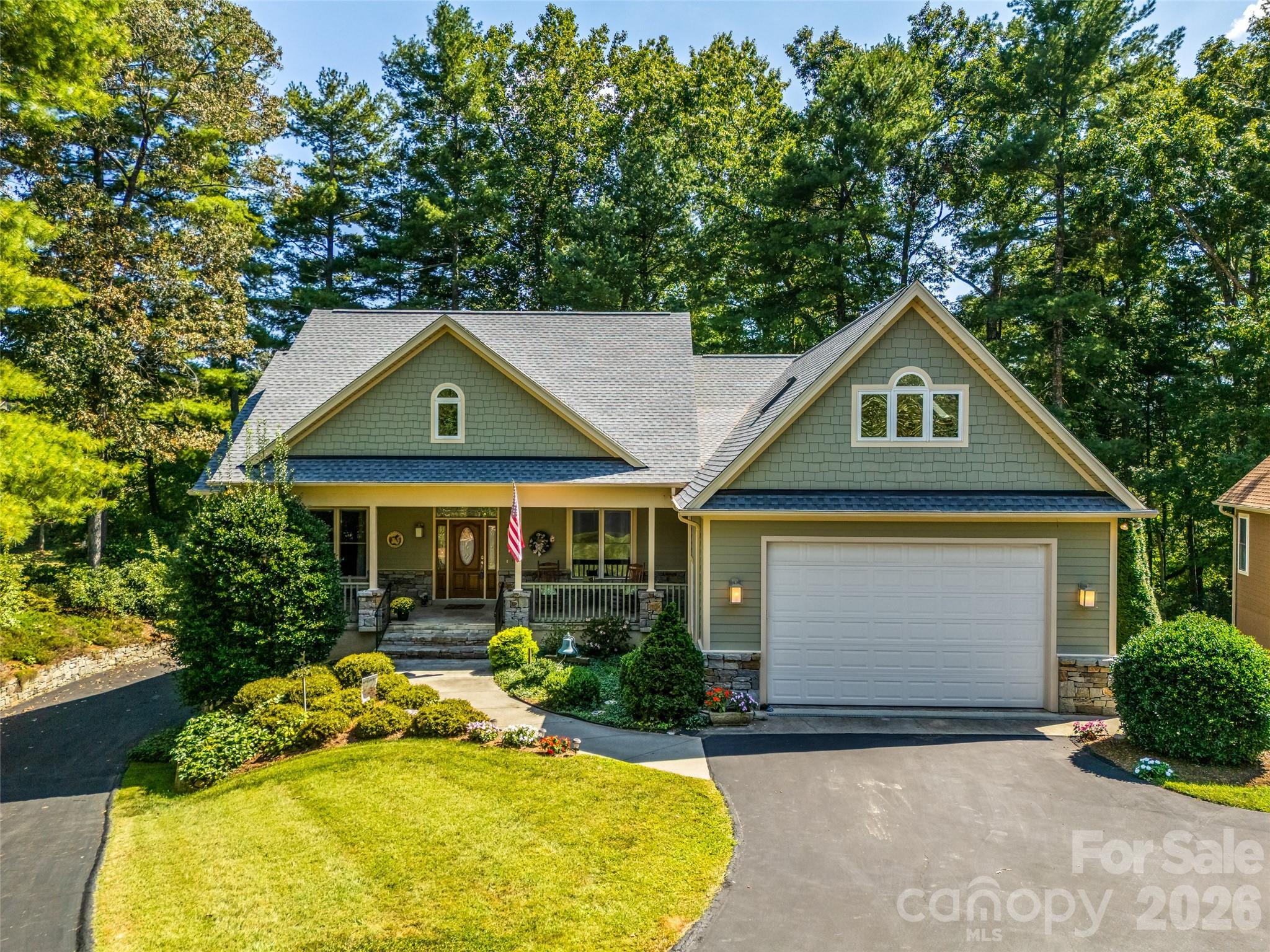 151 Shadowleaf Drive Property Photo 4