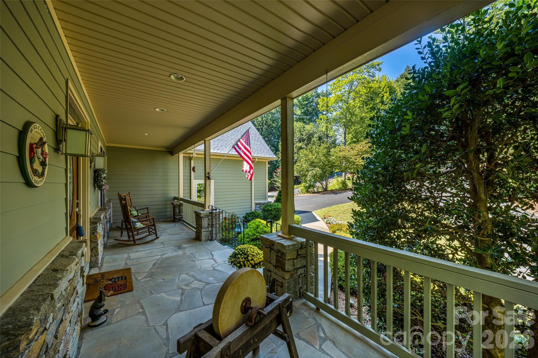 151 Shadowleaf Drive Property Photo 5