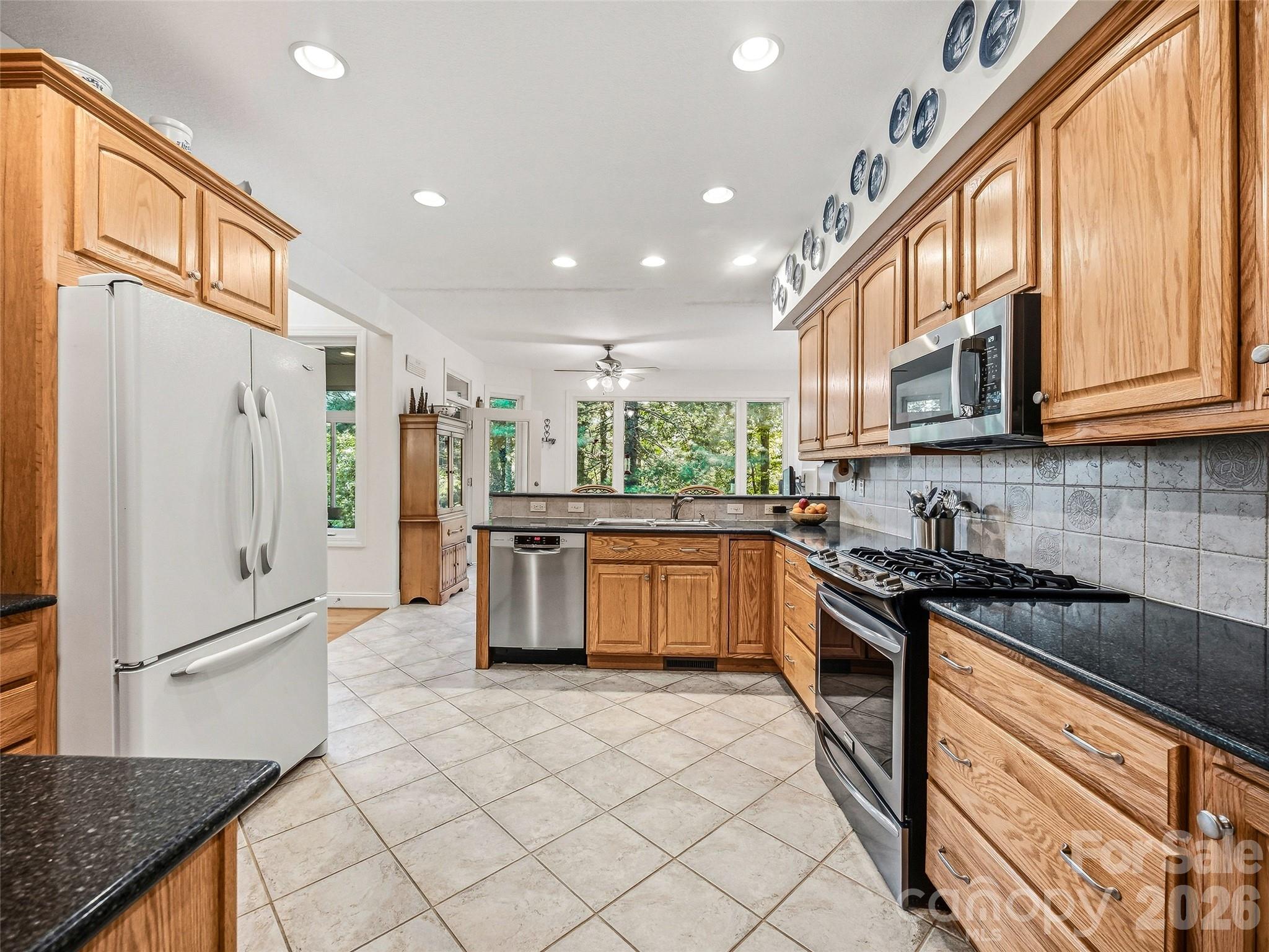 151 Shadowleaf Drive Property Photo 14