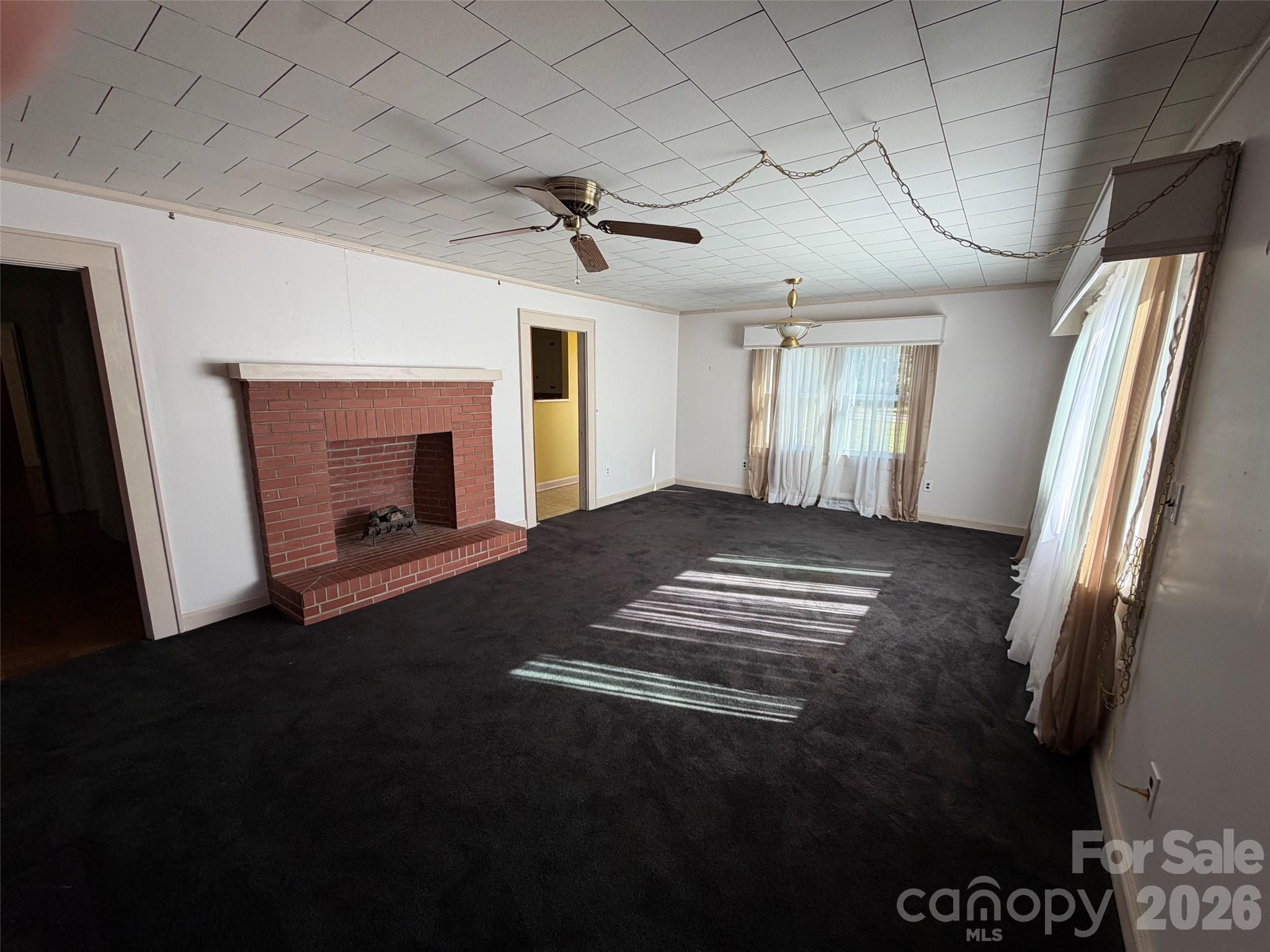 708 Carbon City Road Property Photo 3