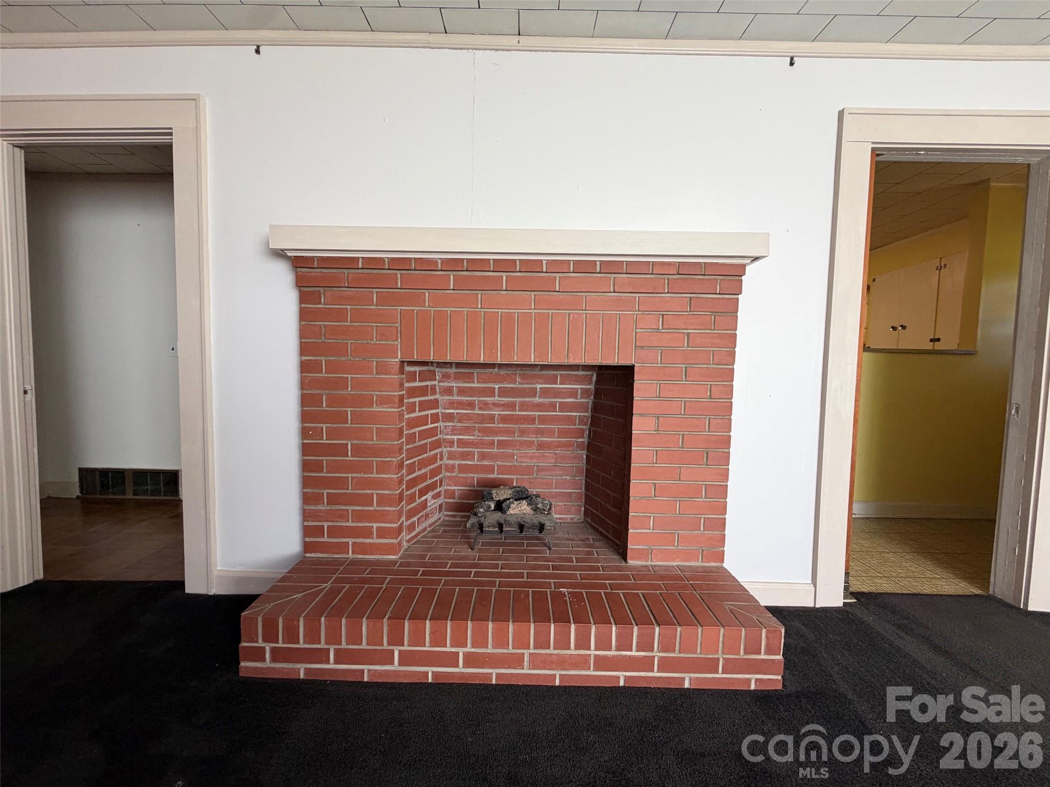 708 Carbon City Road Property Photo 4
