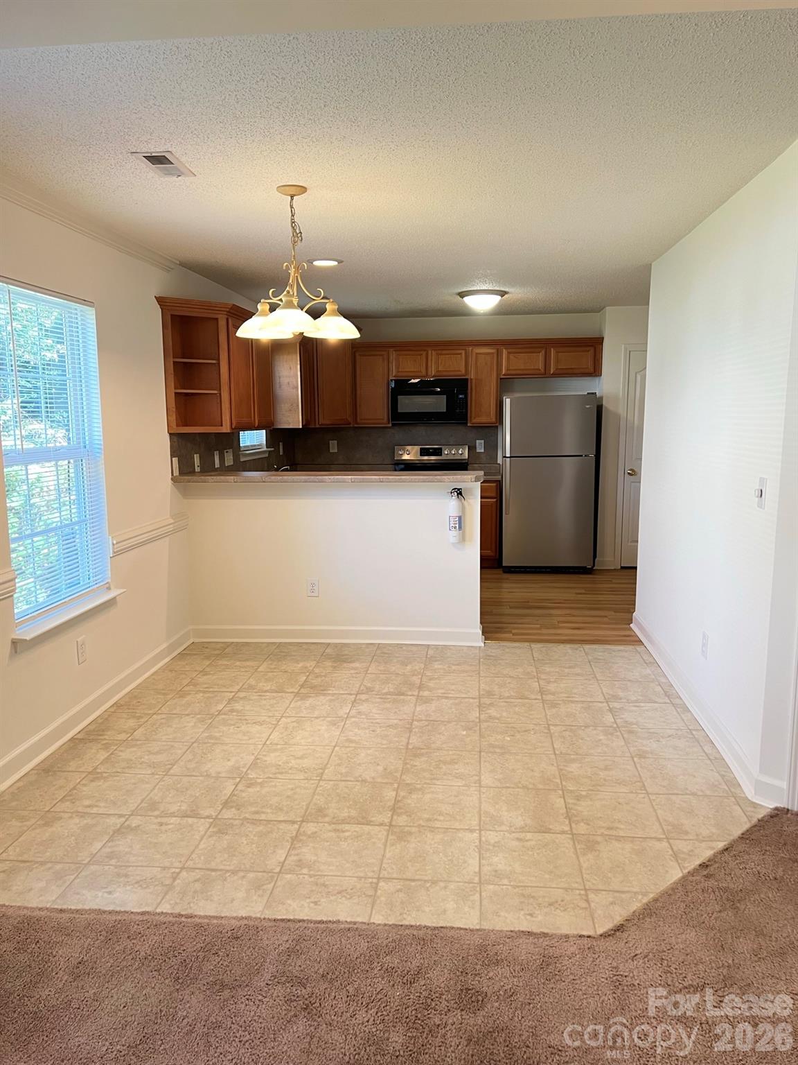 173 Clusters Circle Property Photo 4