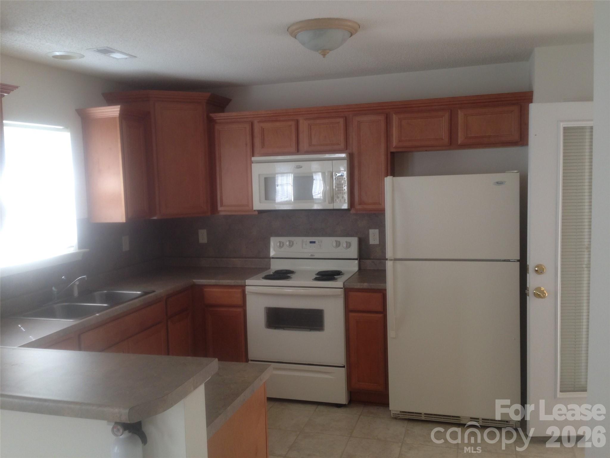 173 Clusters Circle Property Photo 8