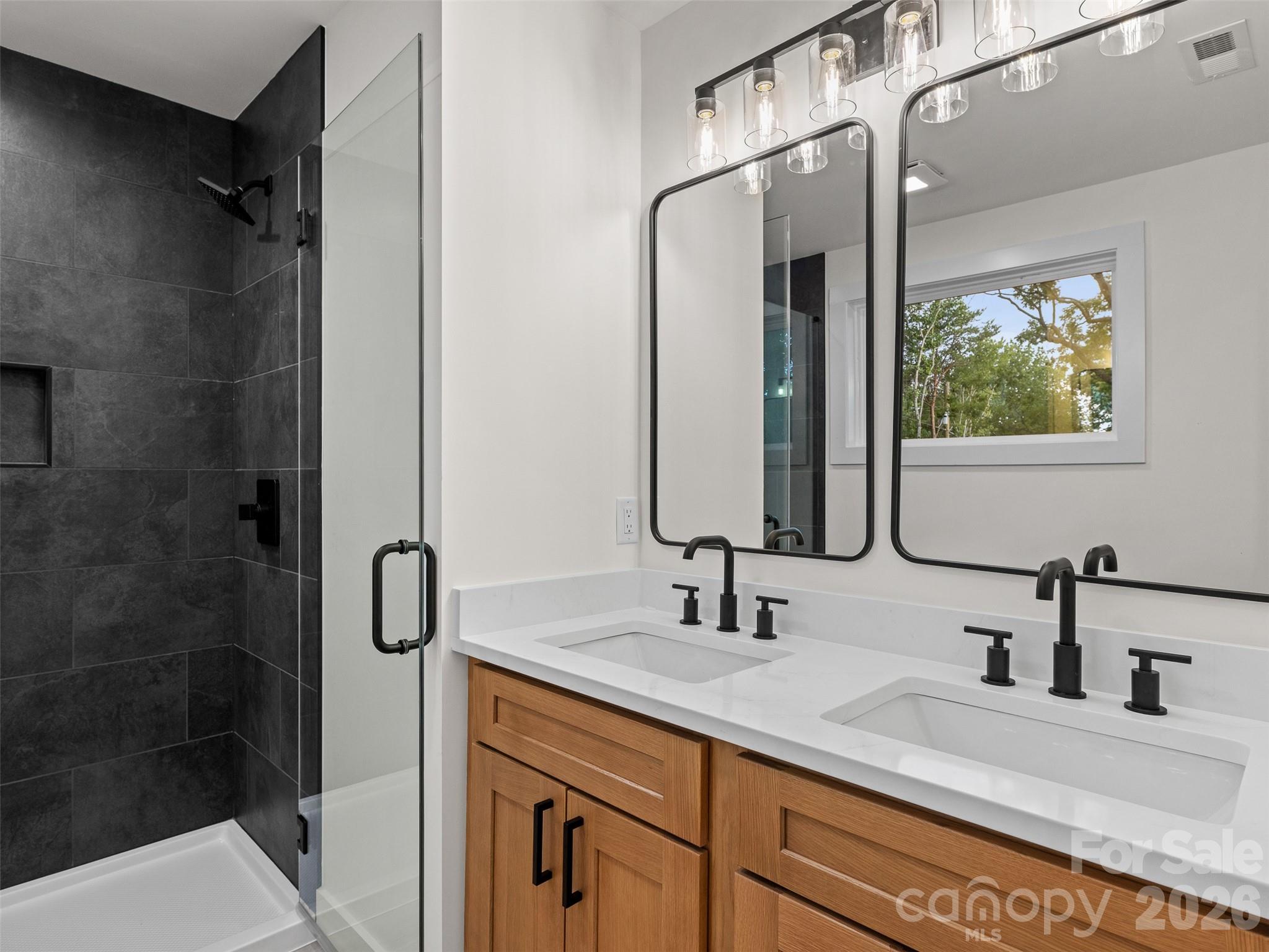 160 Blossom Ridge Property Photo 24
