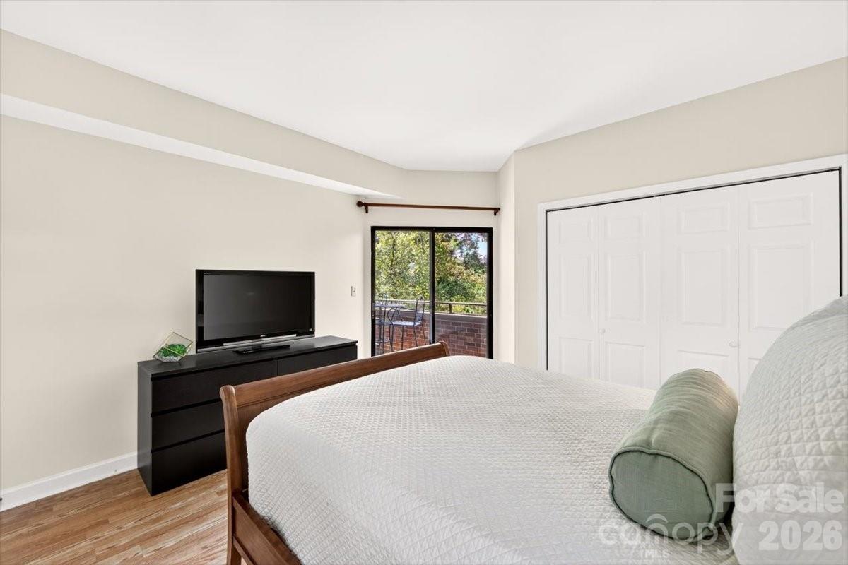 224 N Poplar Street 23 Property Photo 18