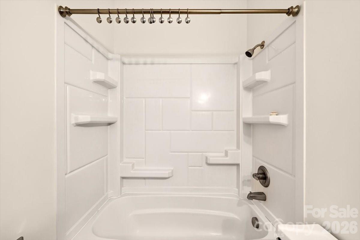 224 N Poplar Street 23 Property Photo 20