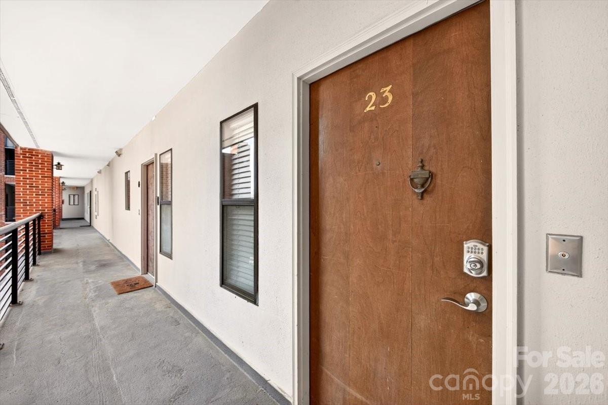 224 N Poplar Street 23 Property Photo 35