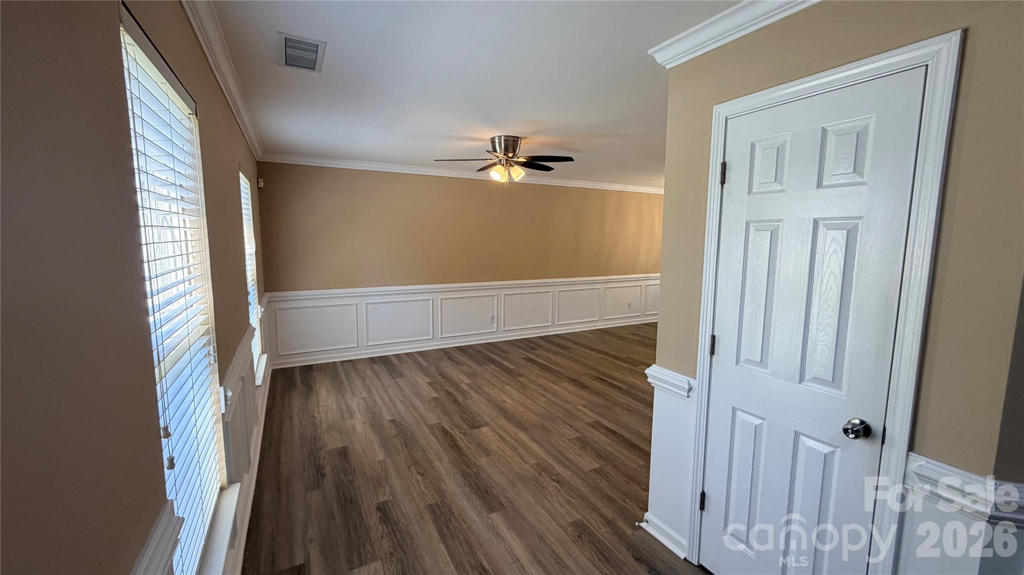 9334 Arbor Creek Drive Property Photo 5