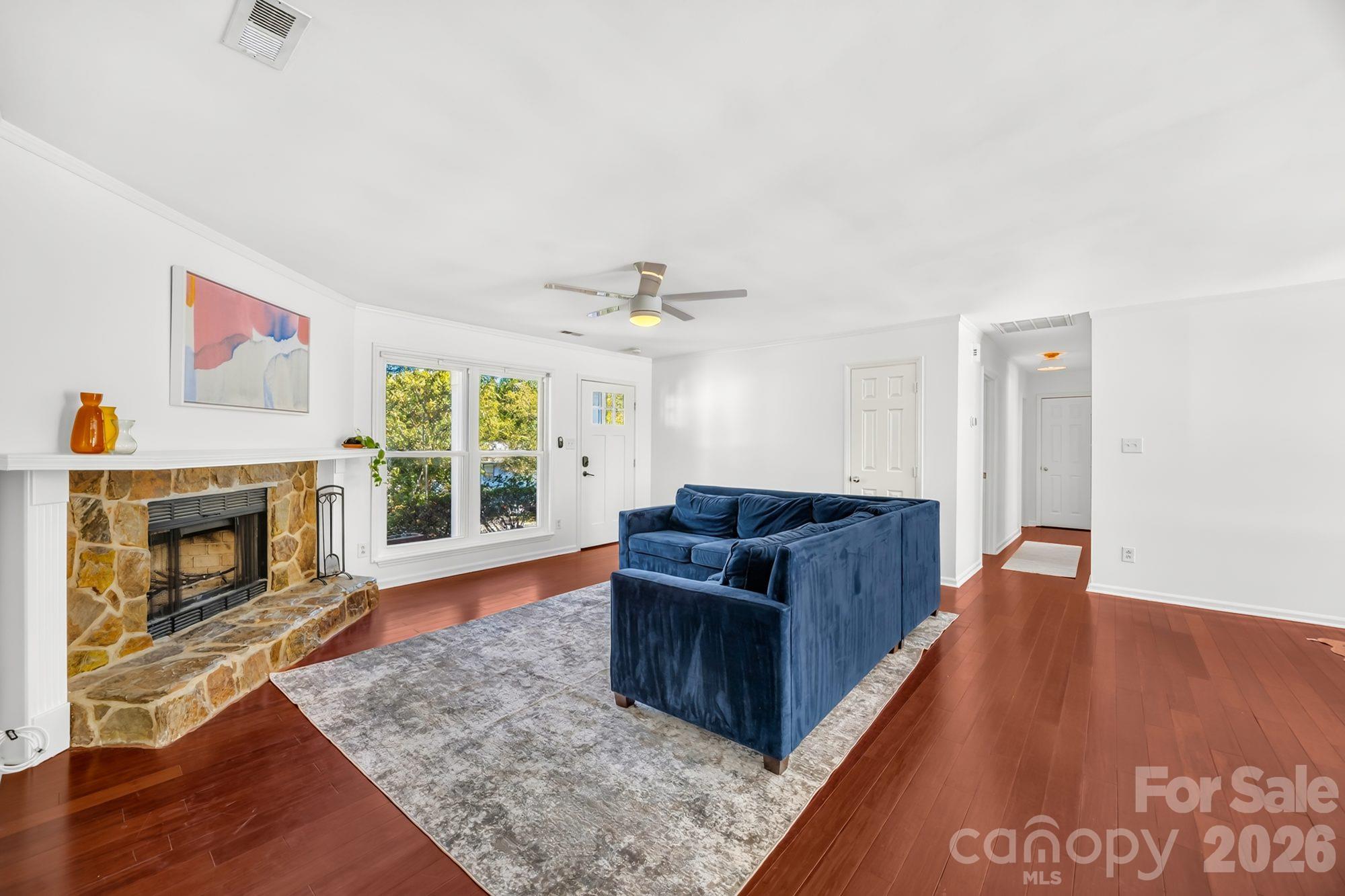 4900 Cricklewood Lane Property Photo 14
