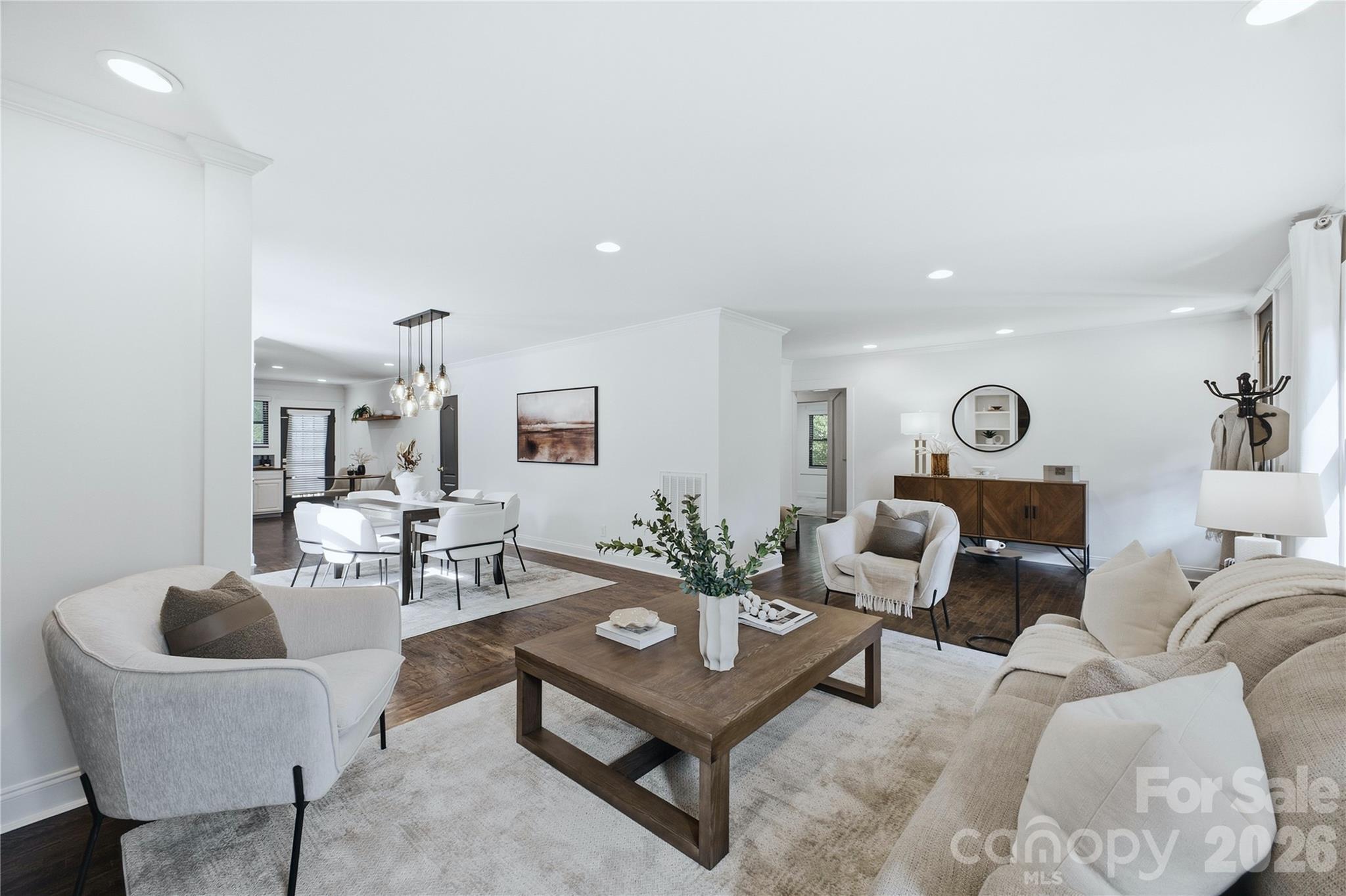 947 Everett Place Property Photo 12