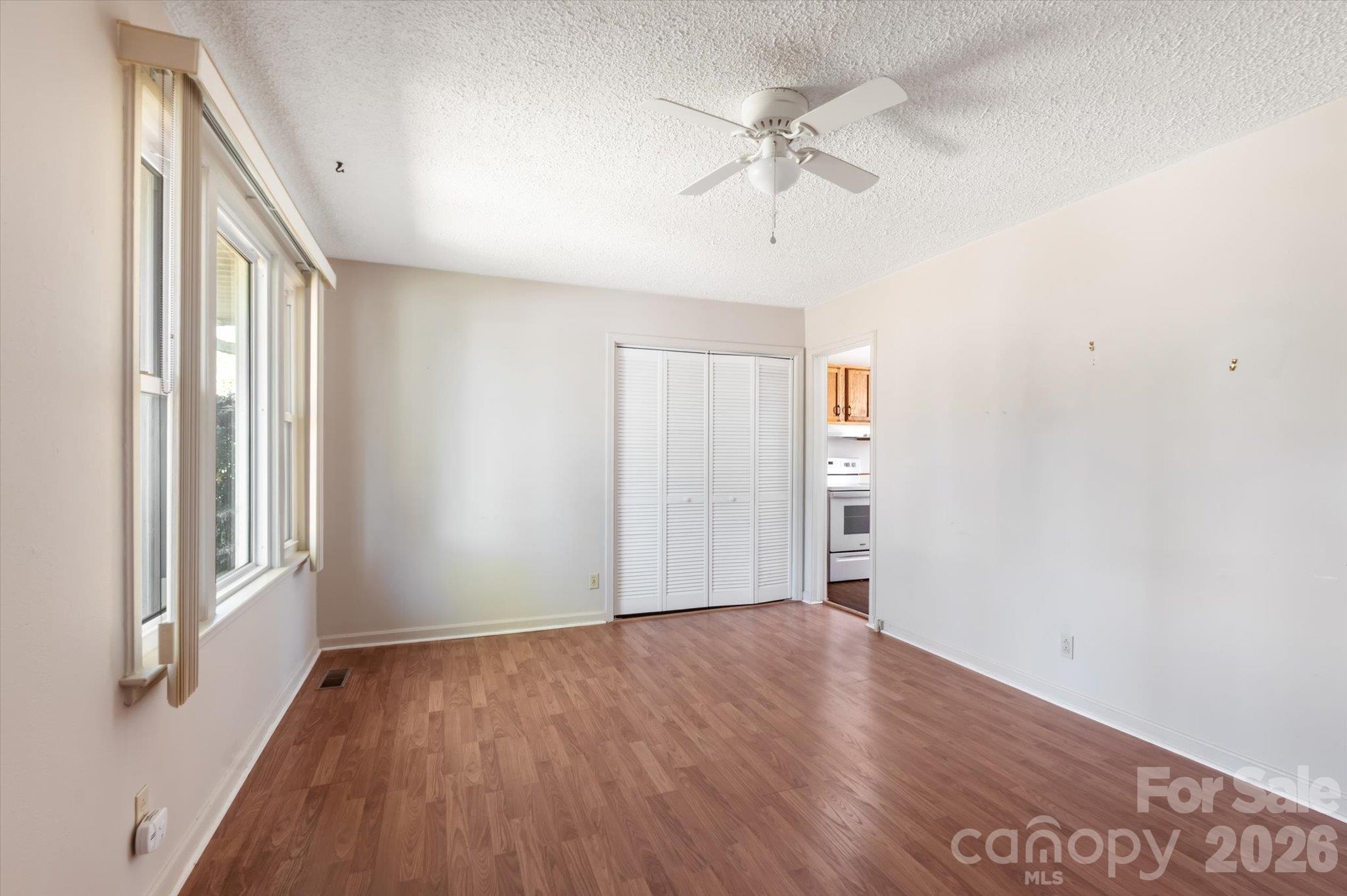 27 Trowbridge Lane Property Photo 3