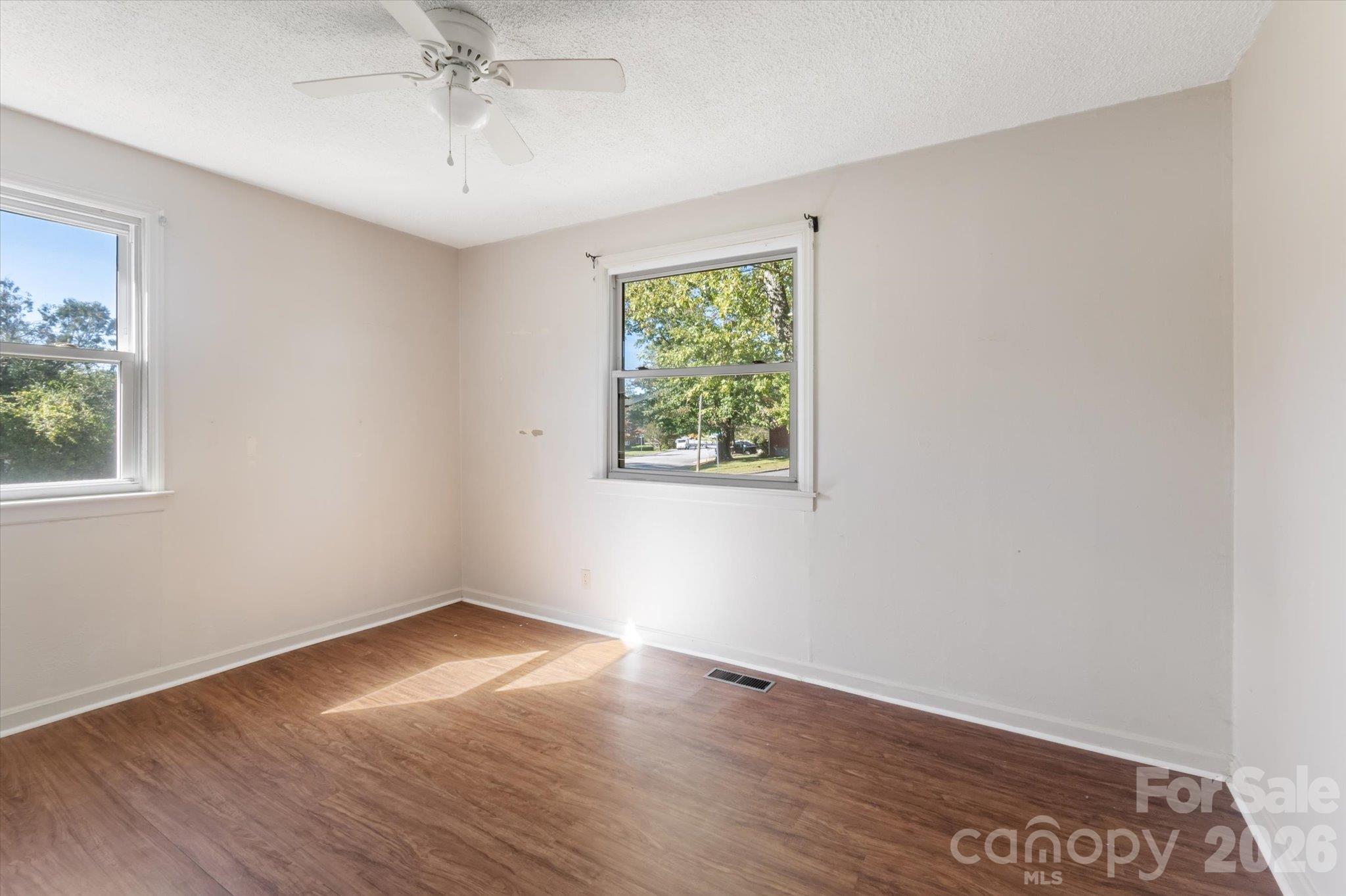 27 Trowbridge Lane Property Photo 15