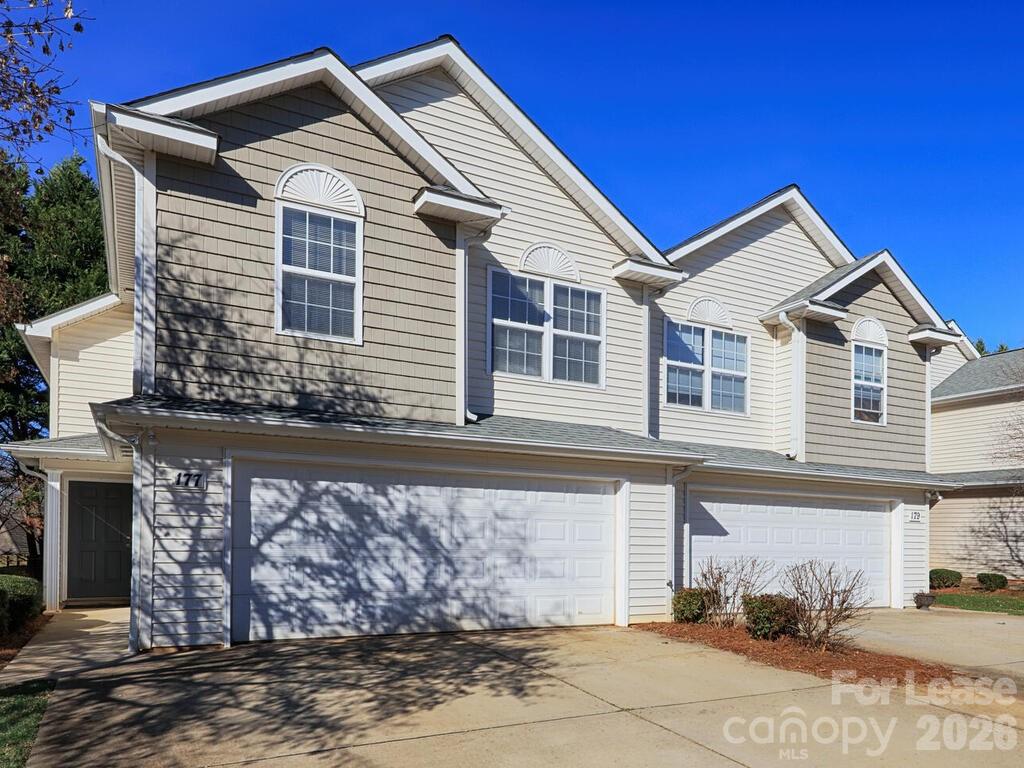 177 Clusters Circle Property Photo 1