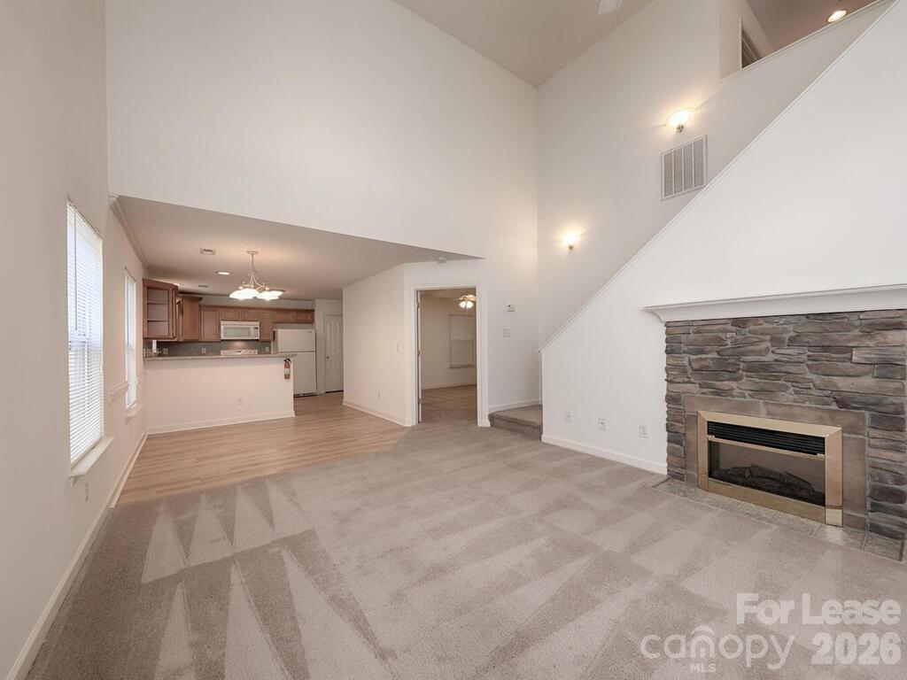177 Clusters Circle Property Photo 3