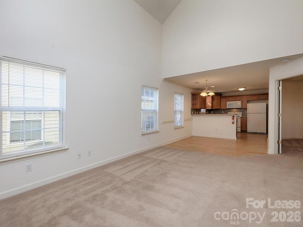 177 Clusters Circle Property Photo 5