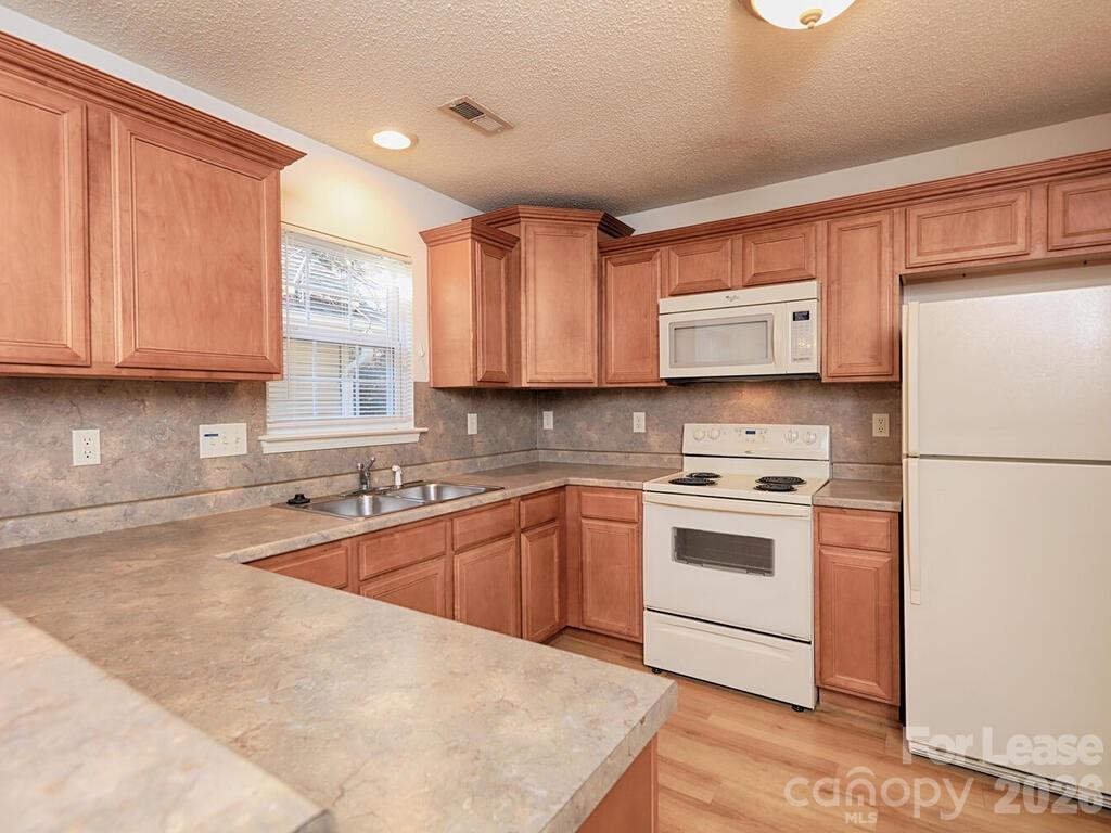 177 Clusters Circle Property Photo 7