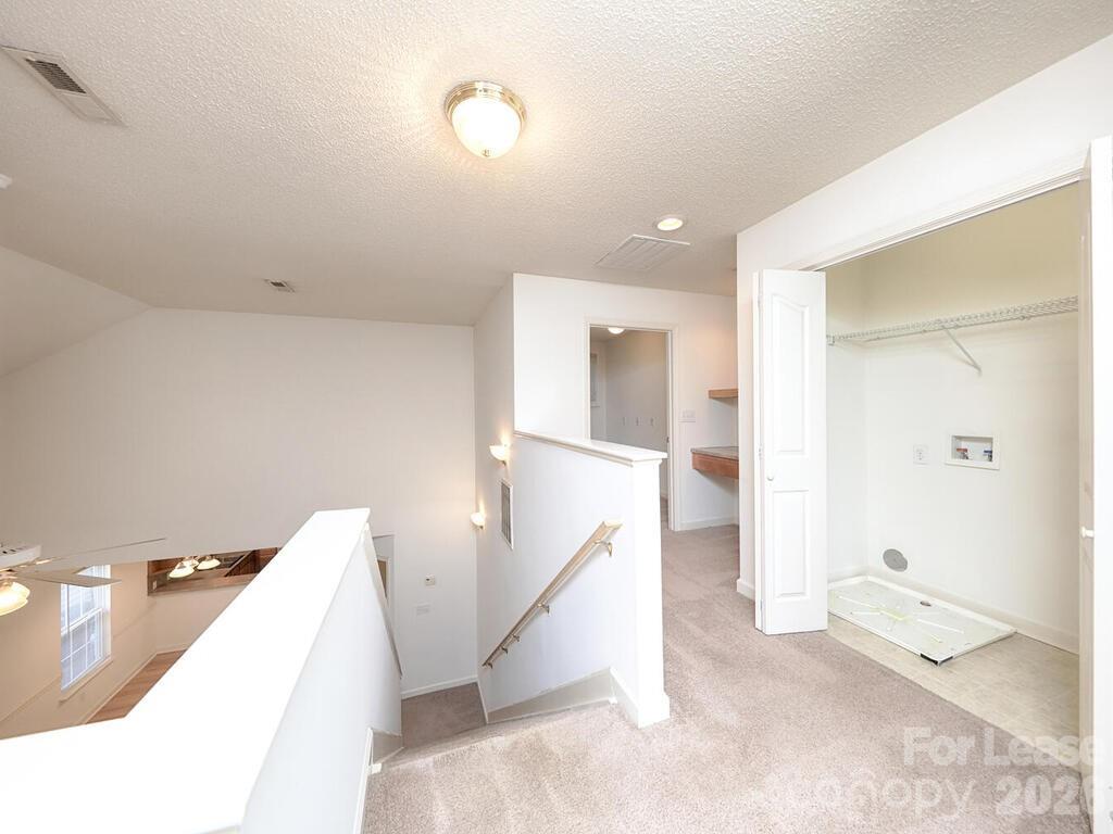 177 Clusters Circle Property Photo 13