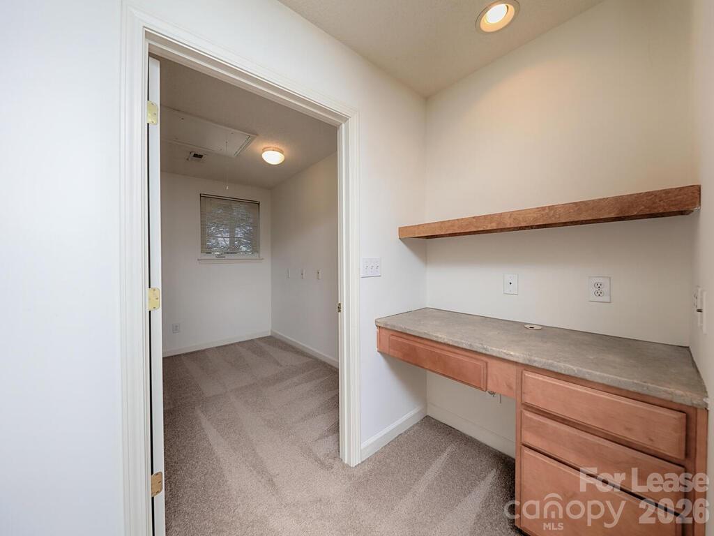 177 Clusters Circle Property Photo 17