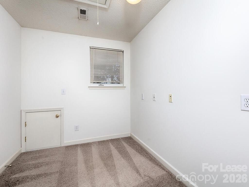 177 Clusters Circle Property Photo 18