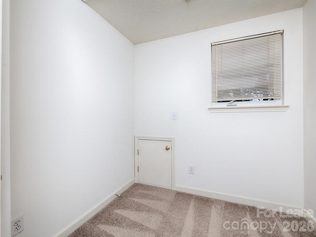 177 Clusters Circle Property Photo 19