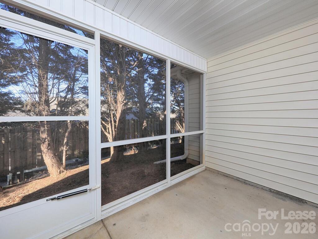 177 Clusters Circle Property Photo 20