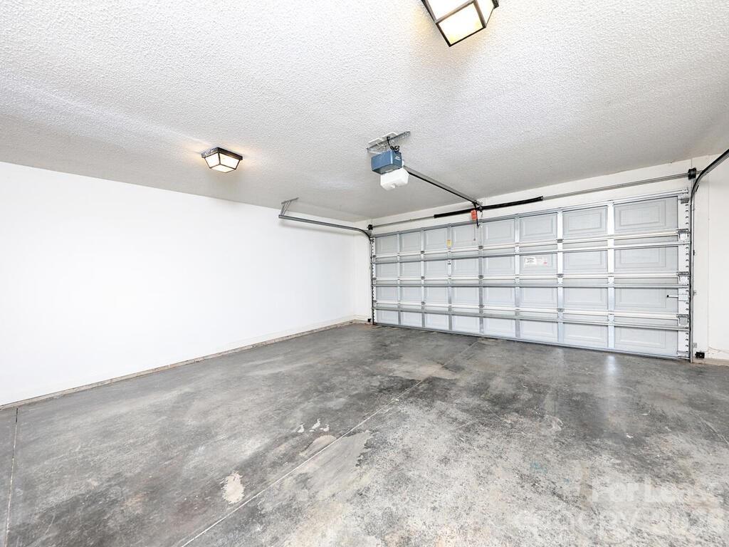 177 Clusters Circle Property Photo 22