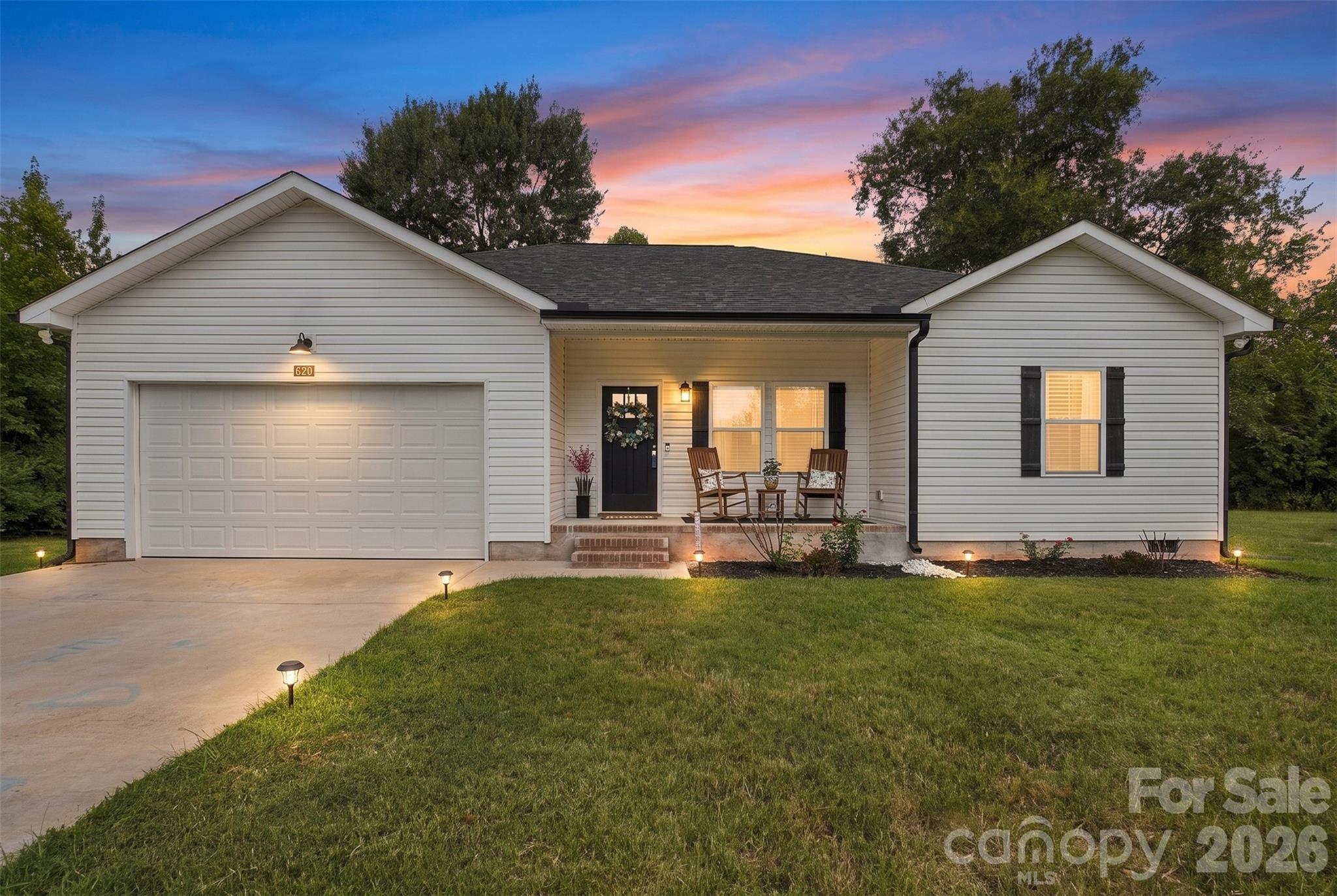 620 Murdock Road Property Photo 3