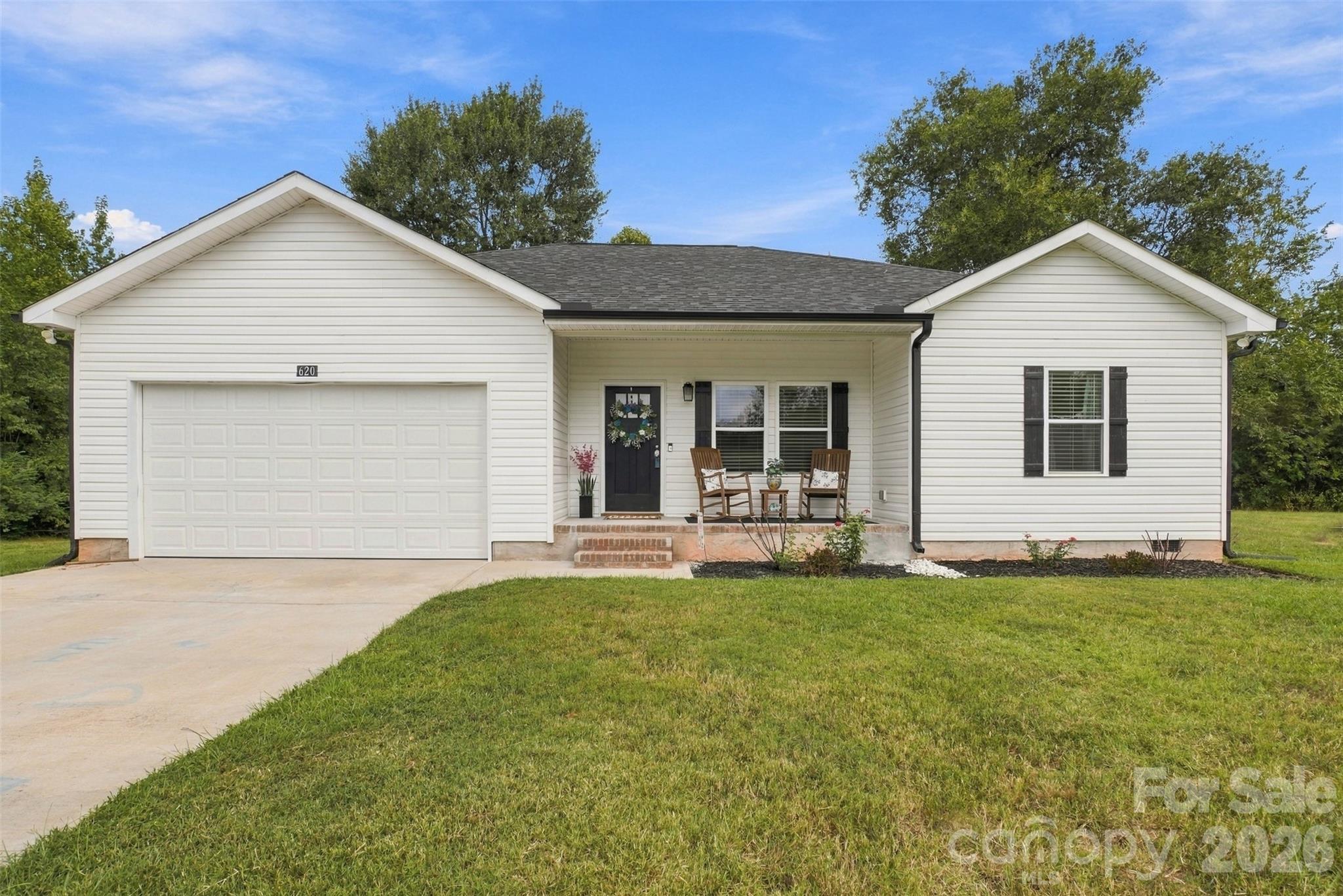 620 Murdock Road Property Photo 8