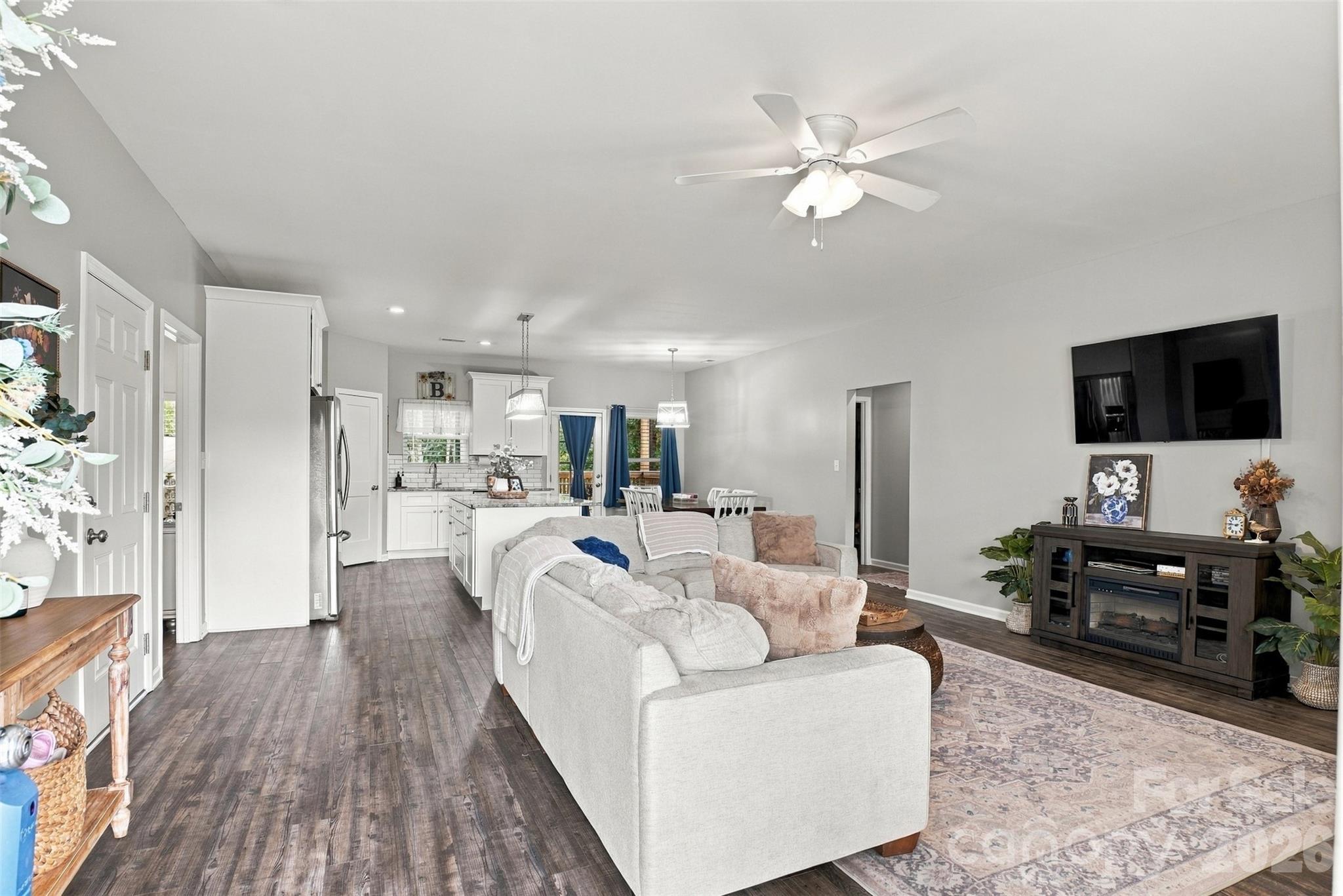 620 Murdock Road Property Photo 11