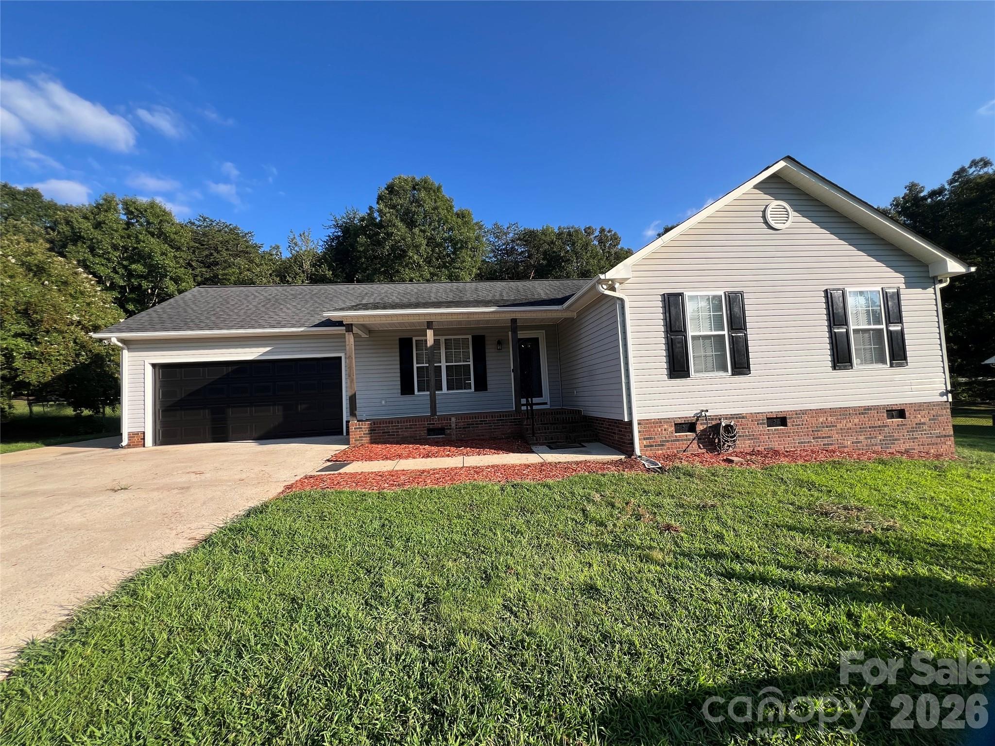 1129 Lyndsey Brooke Court Property Photo 1