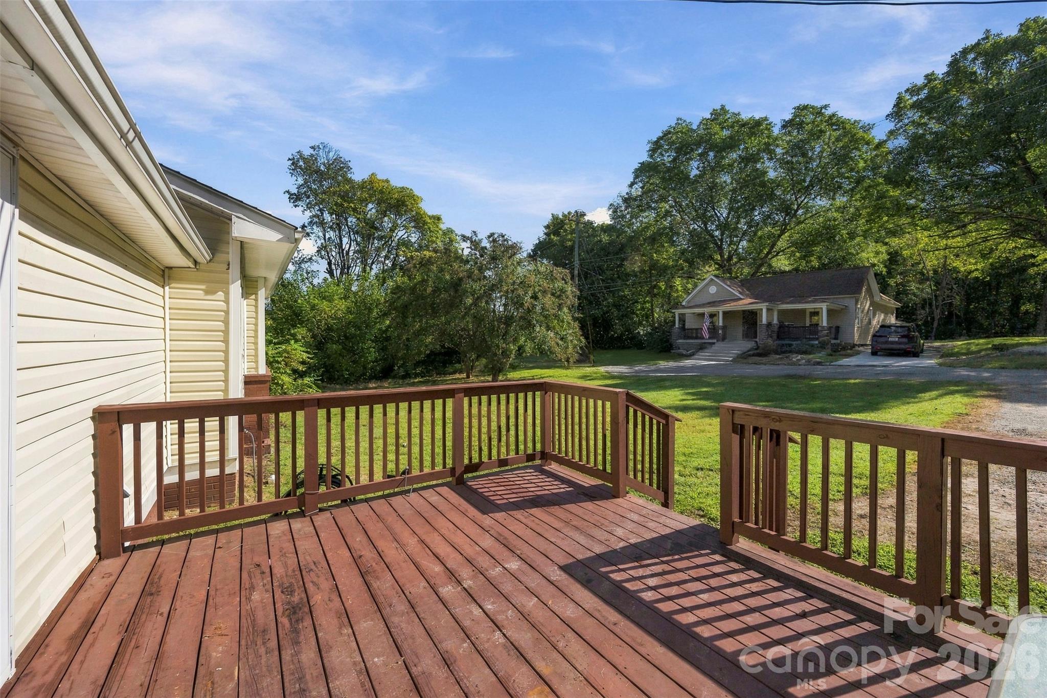 119 Walton Street Property Photo 4