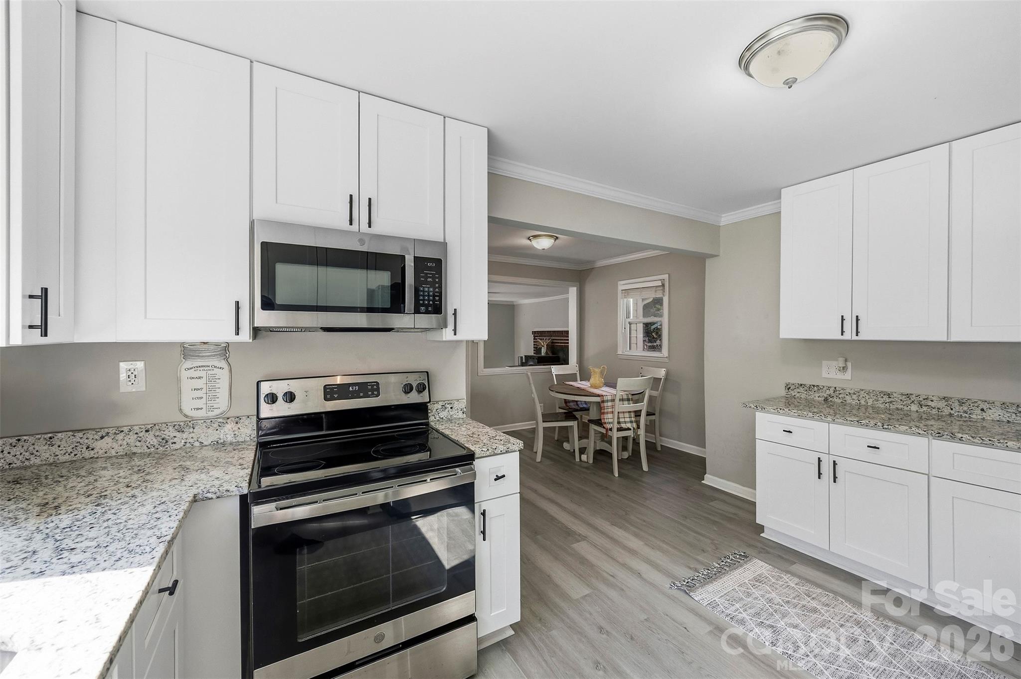 119 Walton Street Property Photo 11