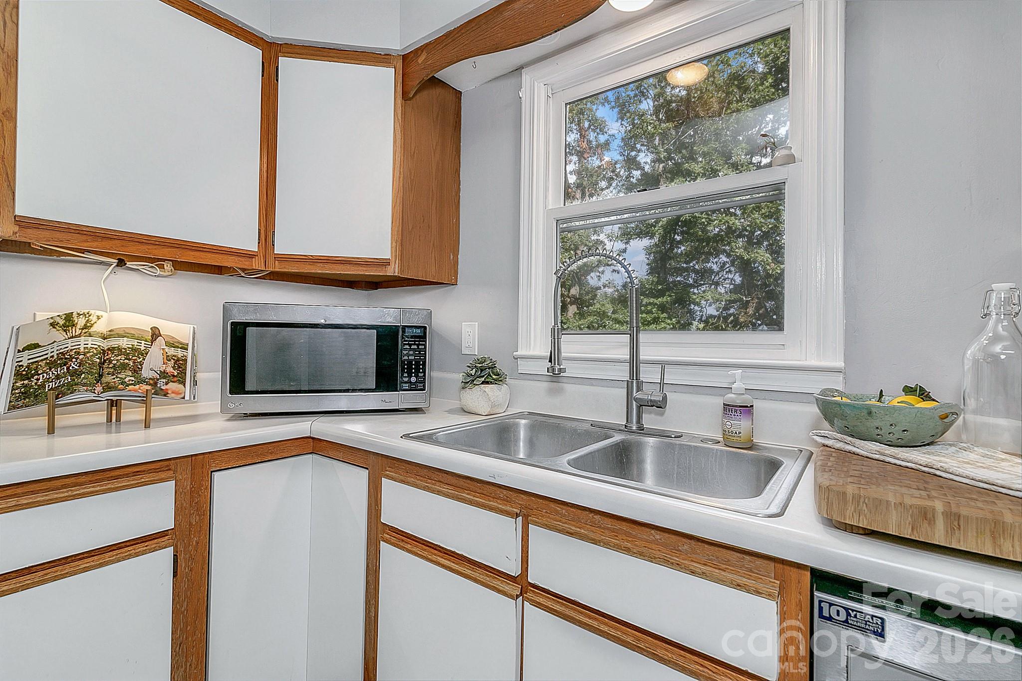 148 Stradley Mountain Road Property Photo 12