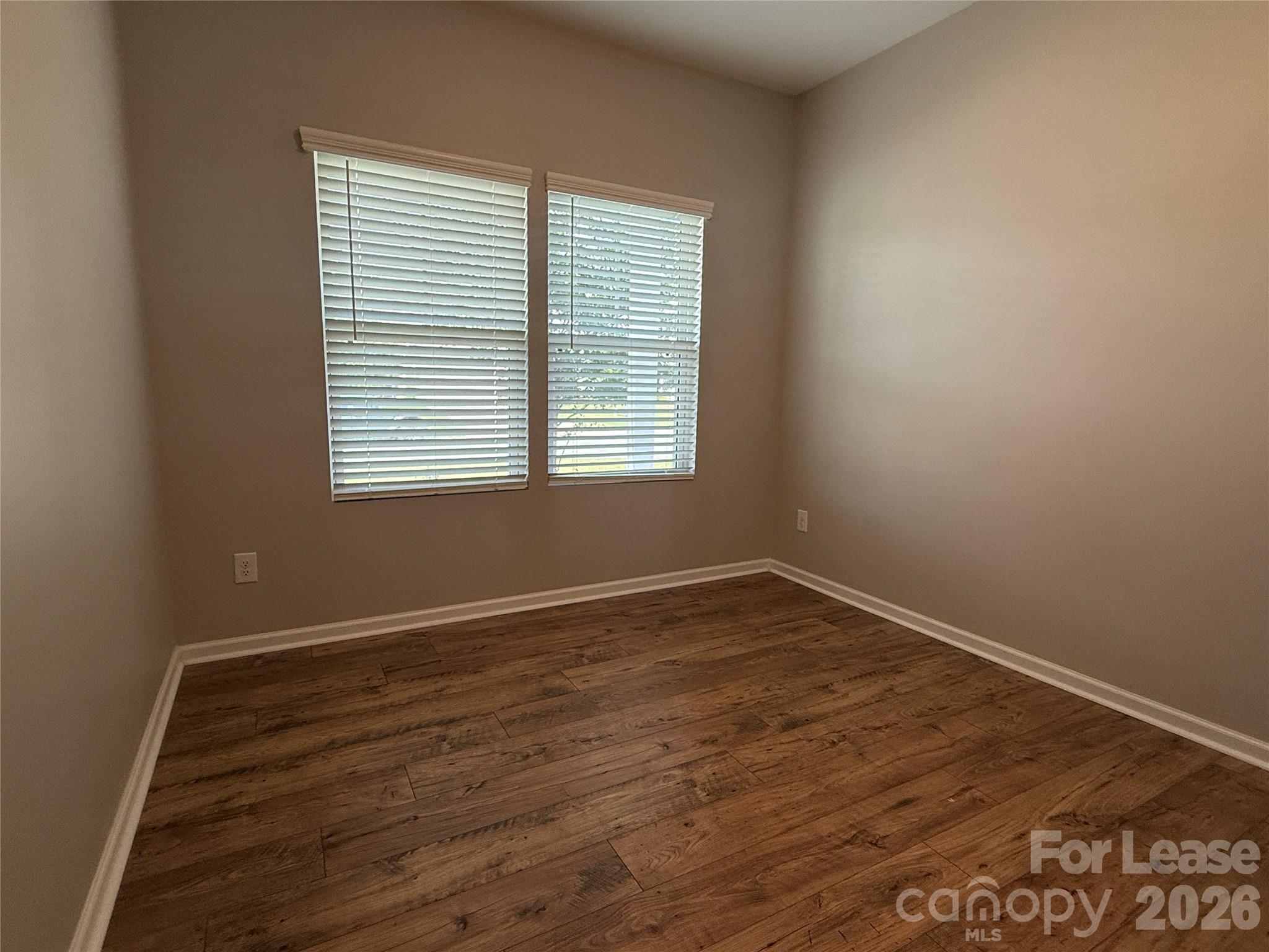 201 Old Harbor Drive Property Photo 3