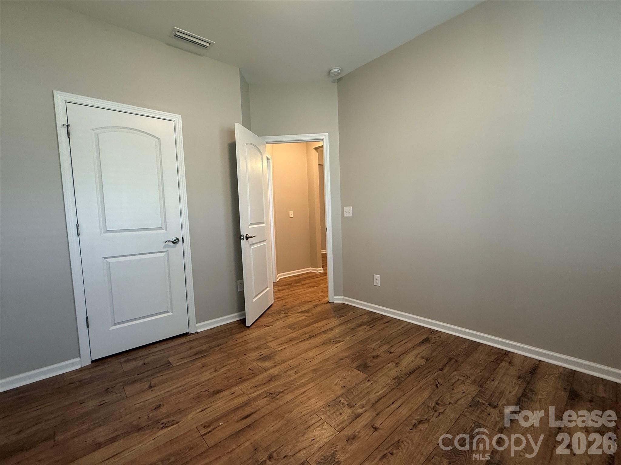 201 Old Harbor Drive Property Photo 5