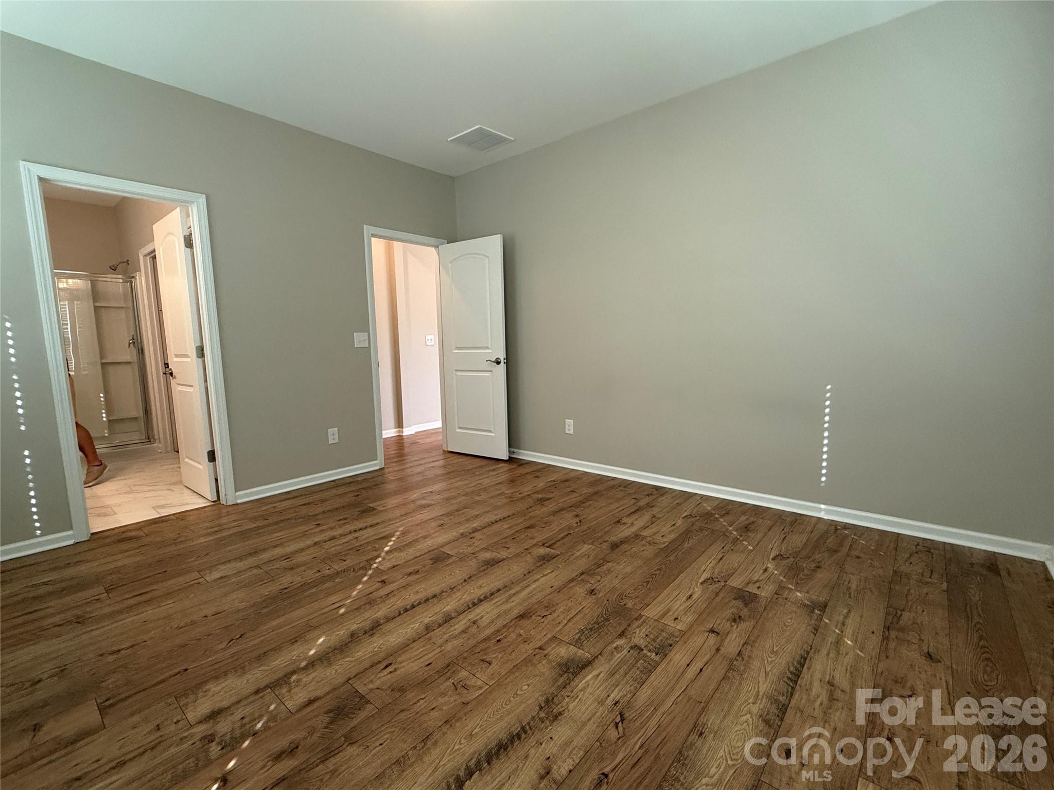 201 Old Harbor Drive Property Photo 28