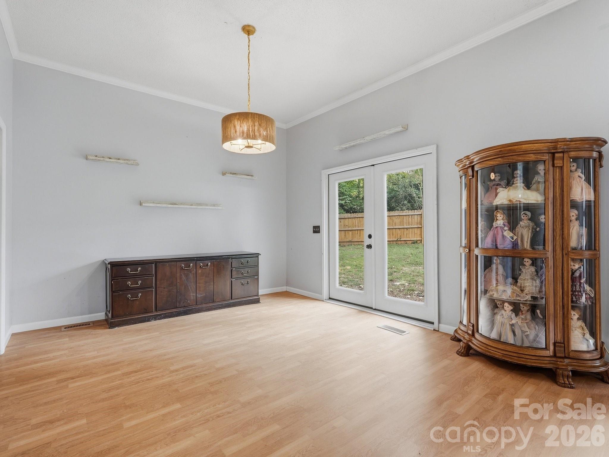 504 Birnamwood Court Property Photo 10