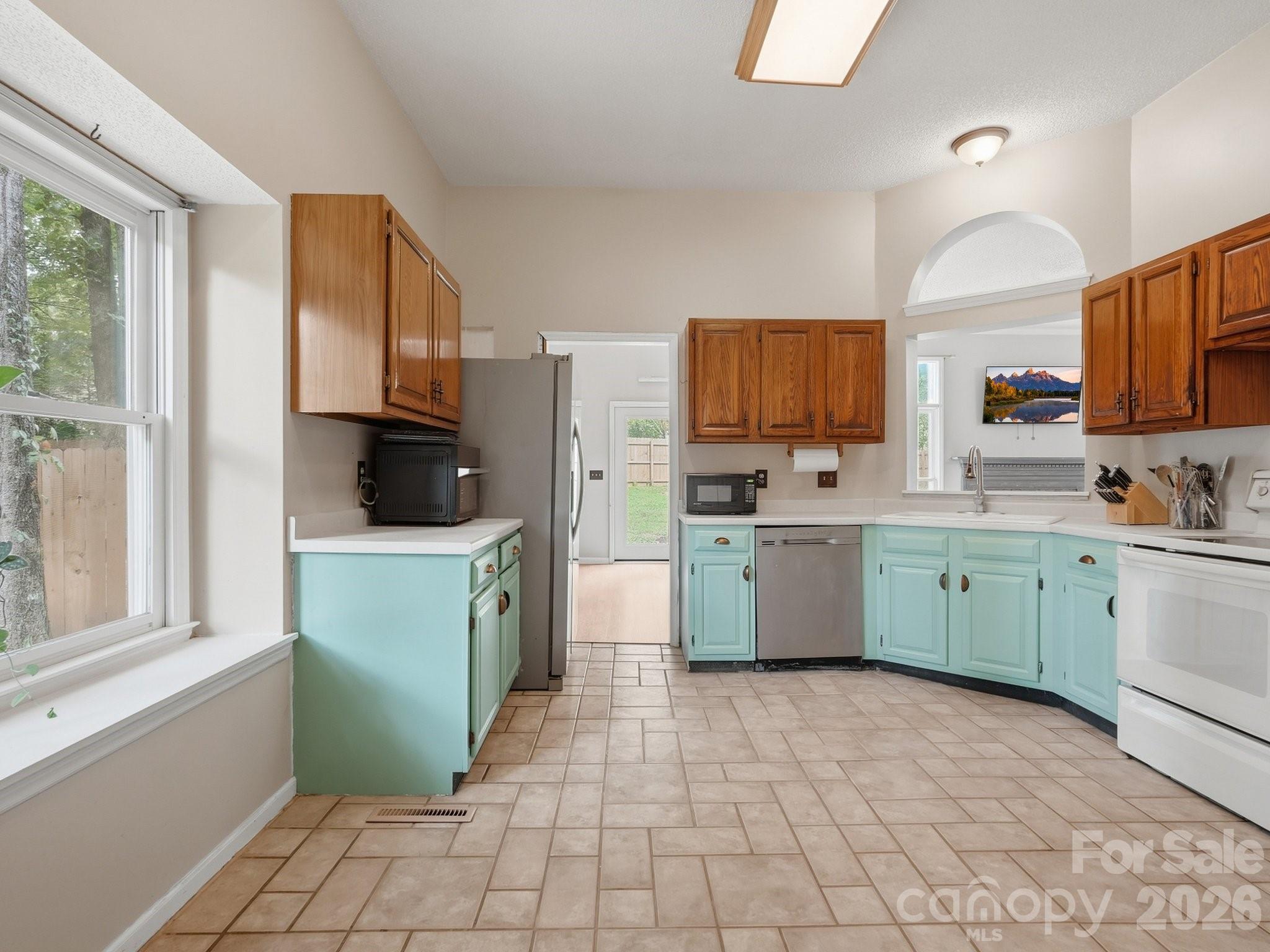 504 Birnamwood Court Property Photo 12