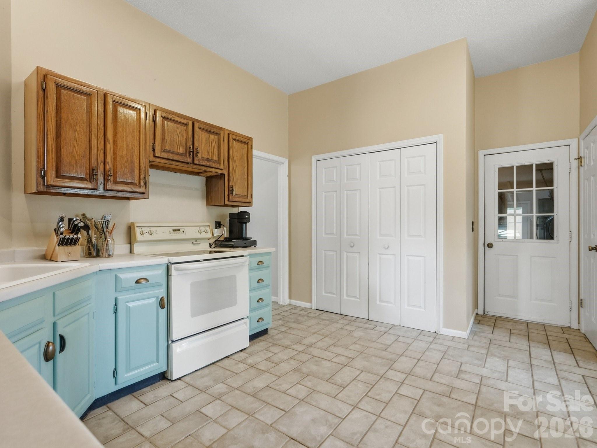 504 Birnamwood Court Property Photo 13